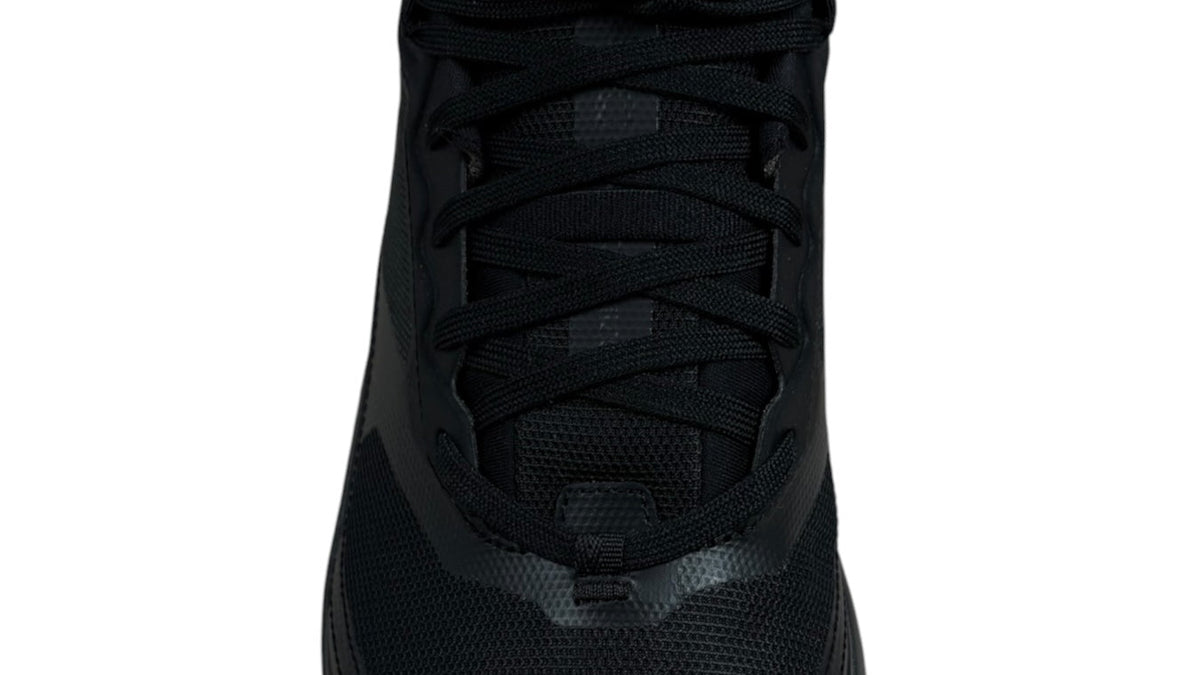 Détail d'une sneaker On Cloudhorizon noire authentifiée chez NB08