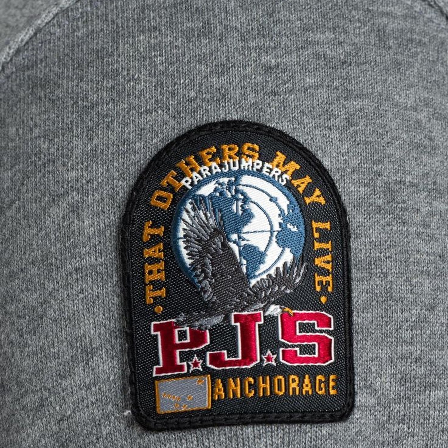 PARAJUMPERS
