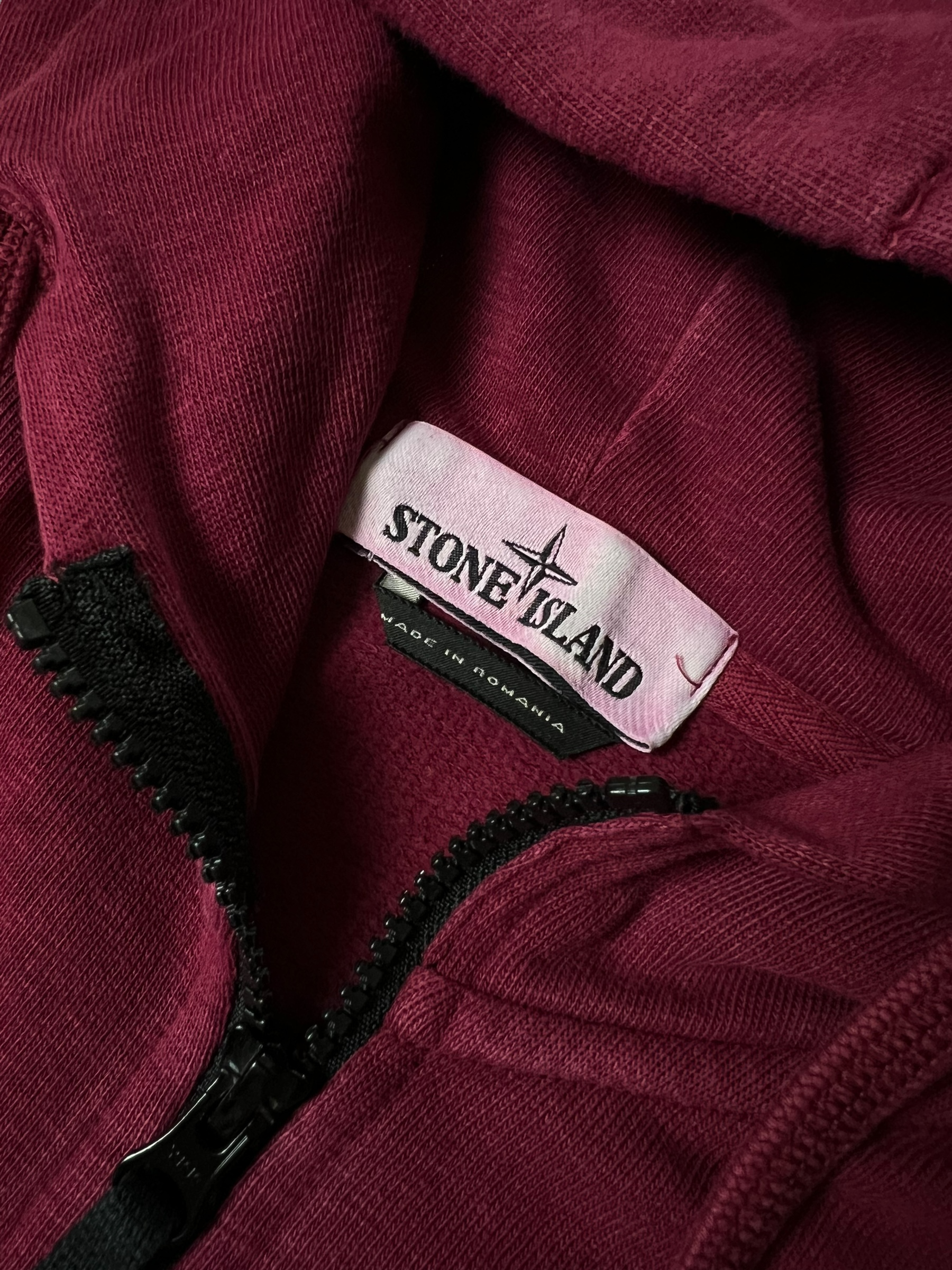 GILET À CAPUCHE STONE ISLAND - NB08