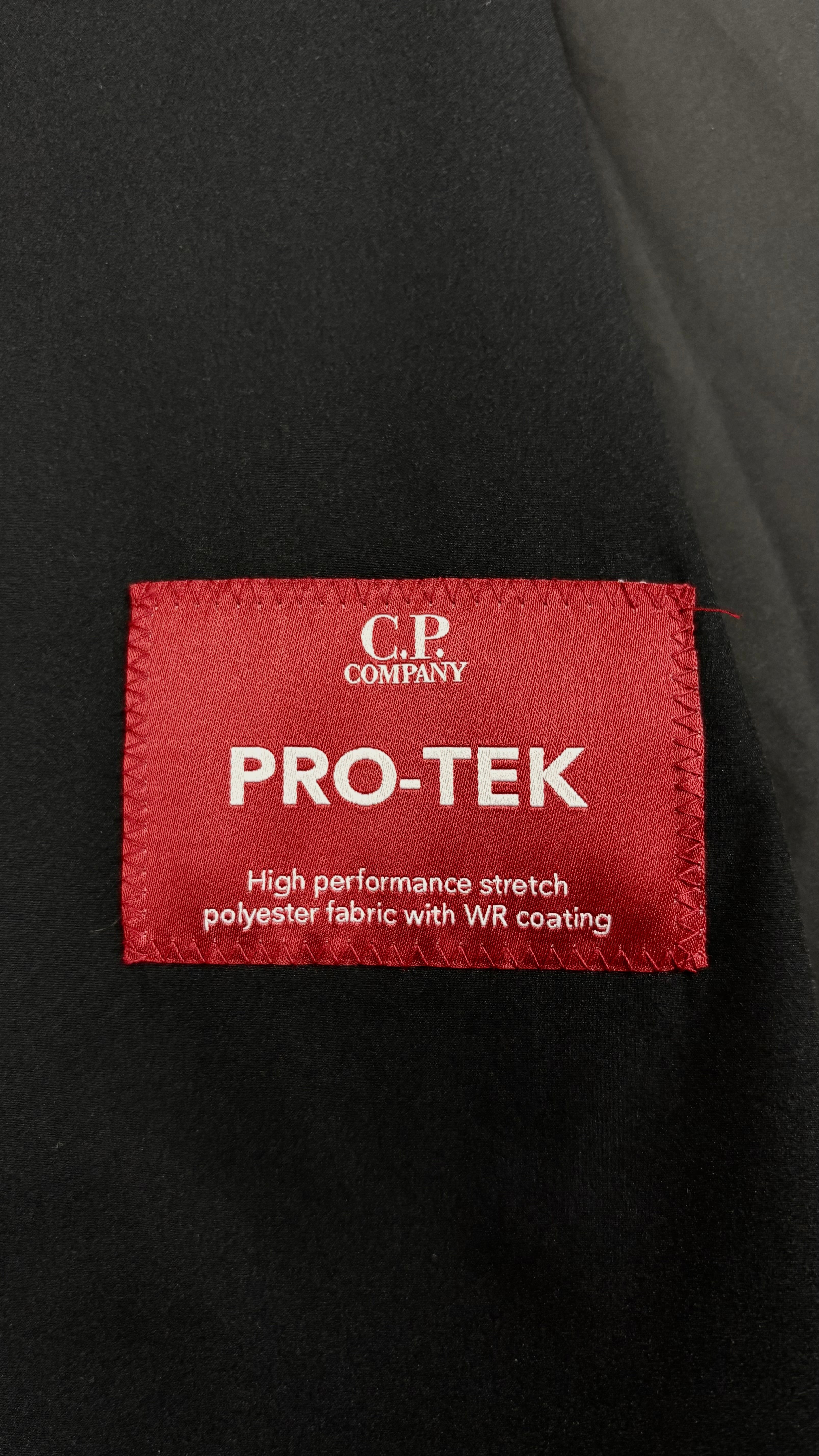 Veste C.P Company Pro-Tek noir taille 50 - vue 4/5