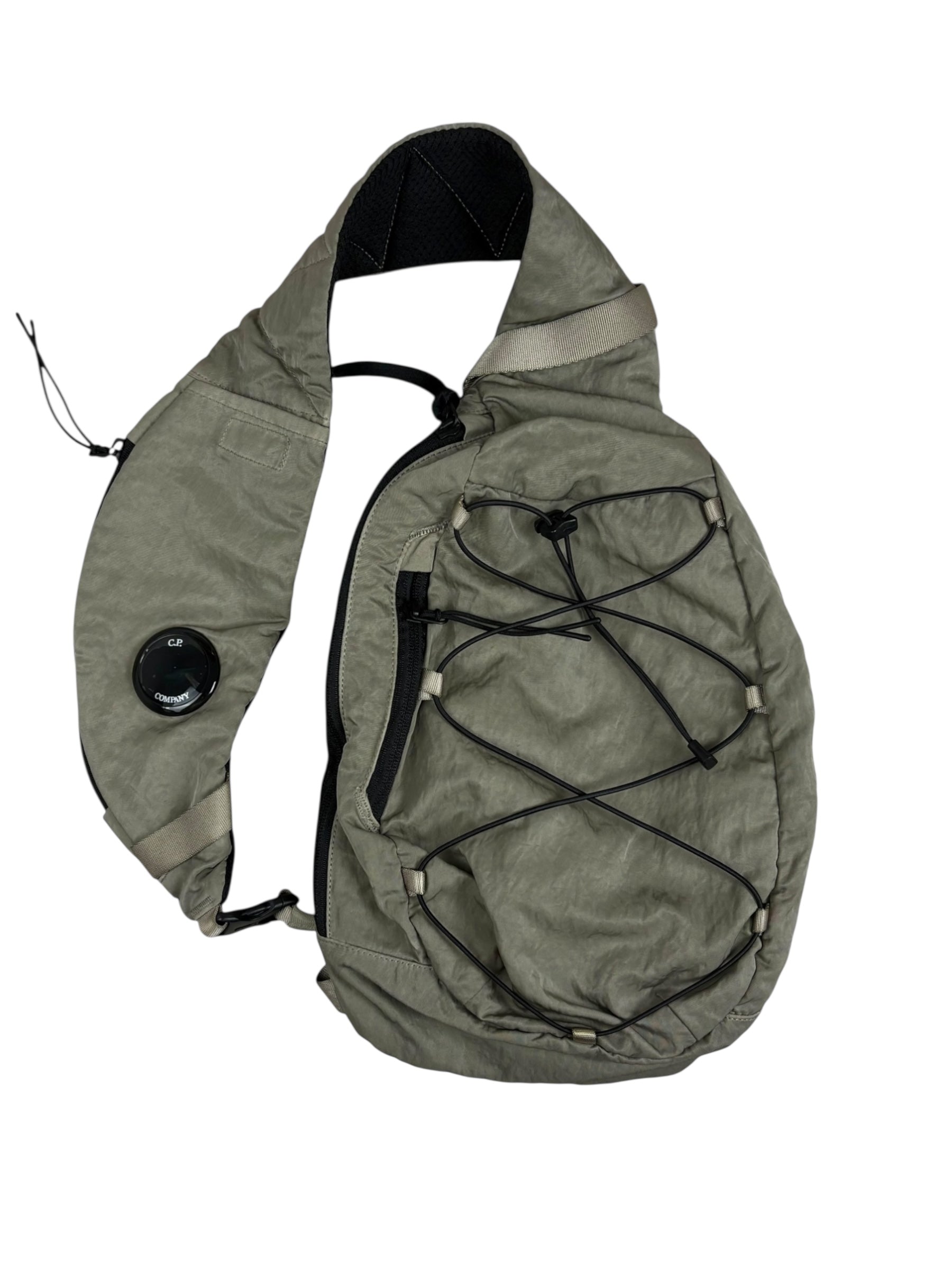 SACOCHE C.P COMPANY GUITARE - GRIS - NEUF COLLECTION 2026