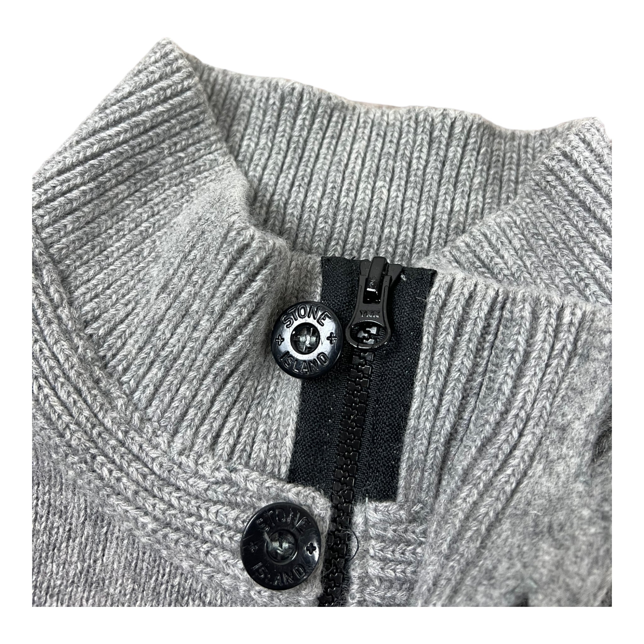 PULL ZIPÉ STONE ISLAND - NB08