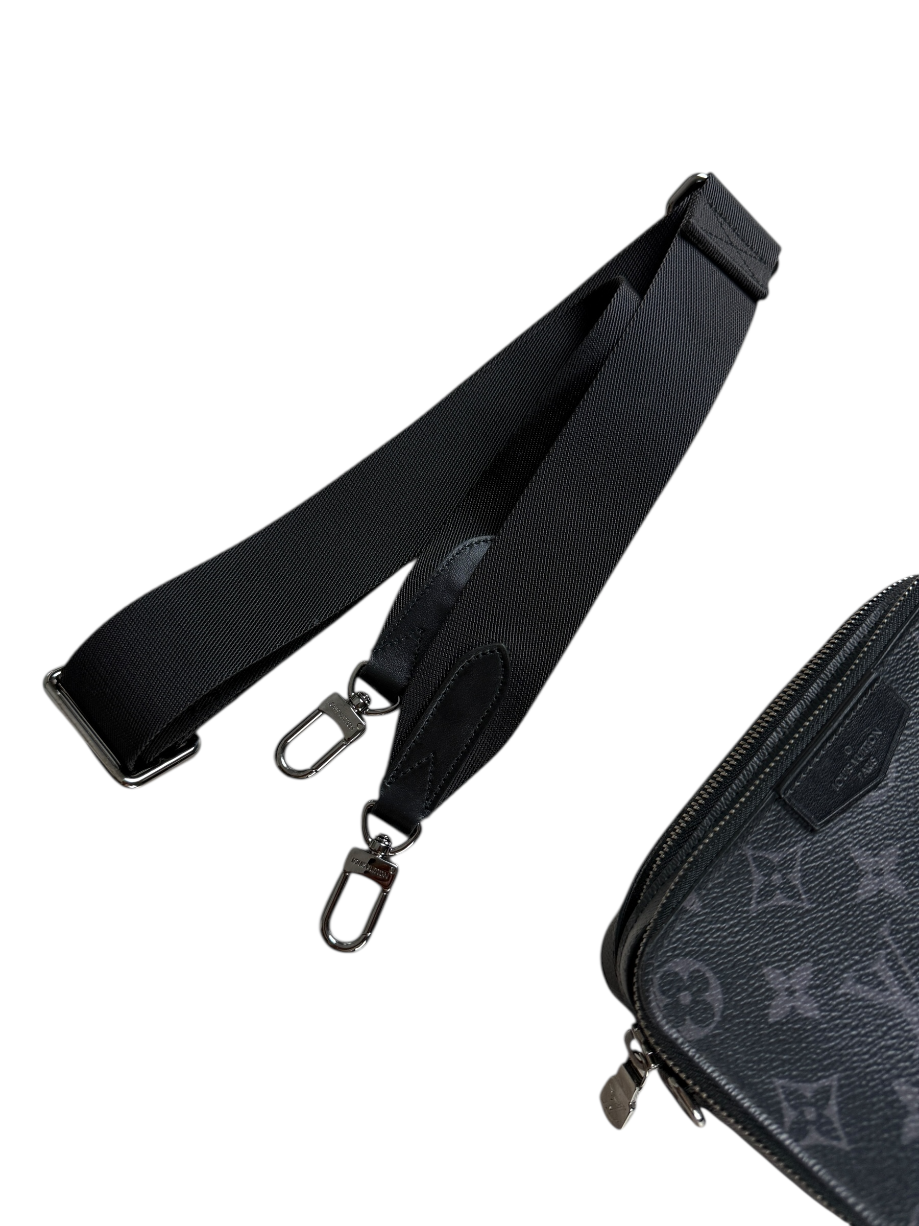 SACOCHE LOUIS VUITTON ALPHA ÉCLIPSE - NOIR