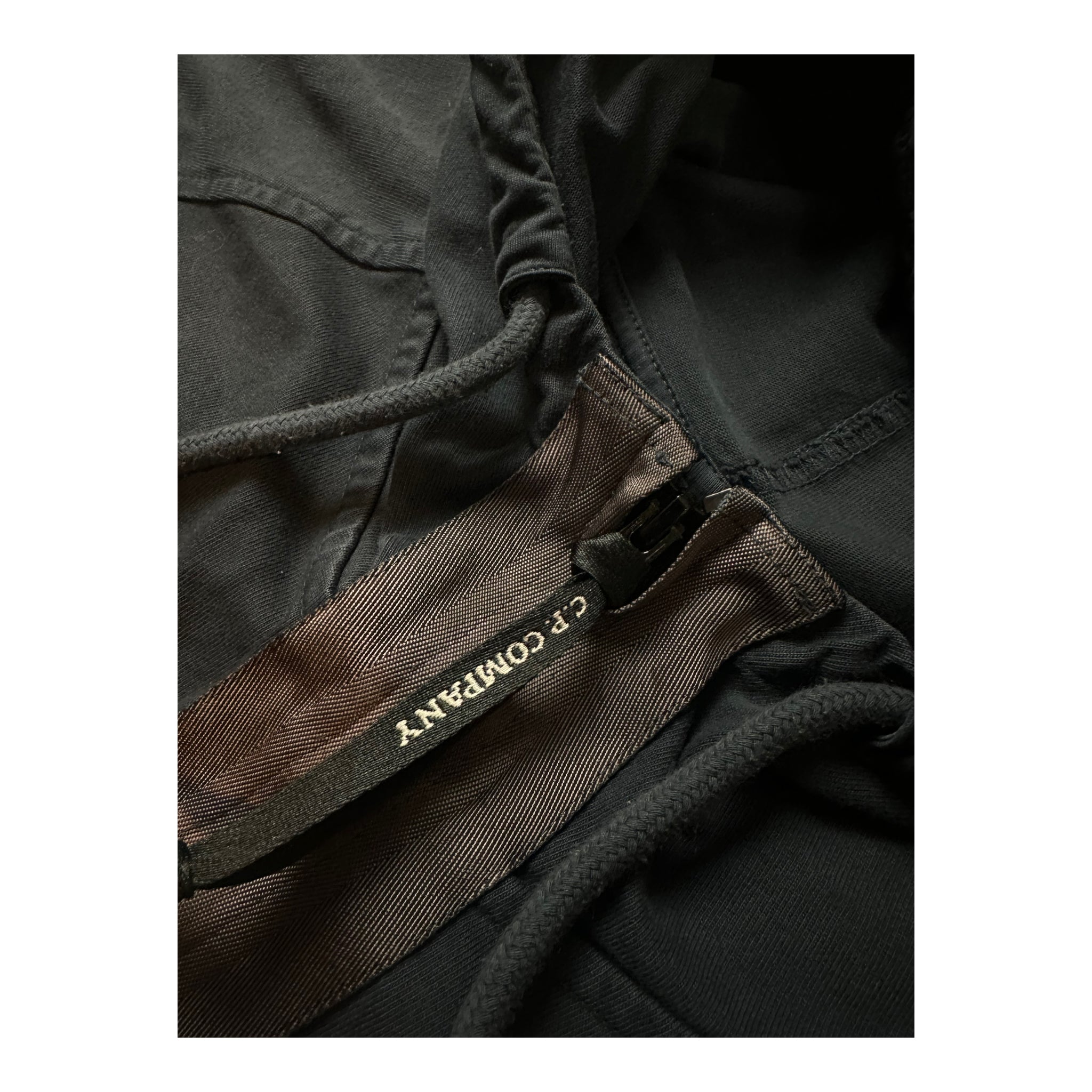 PULL À CAPUCHE C.P COMPANY - NB08