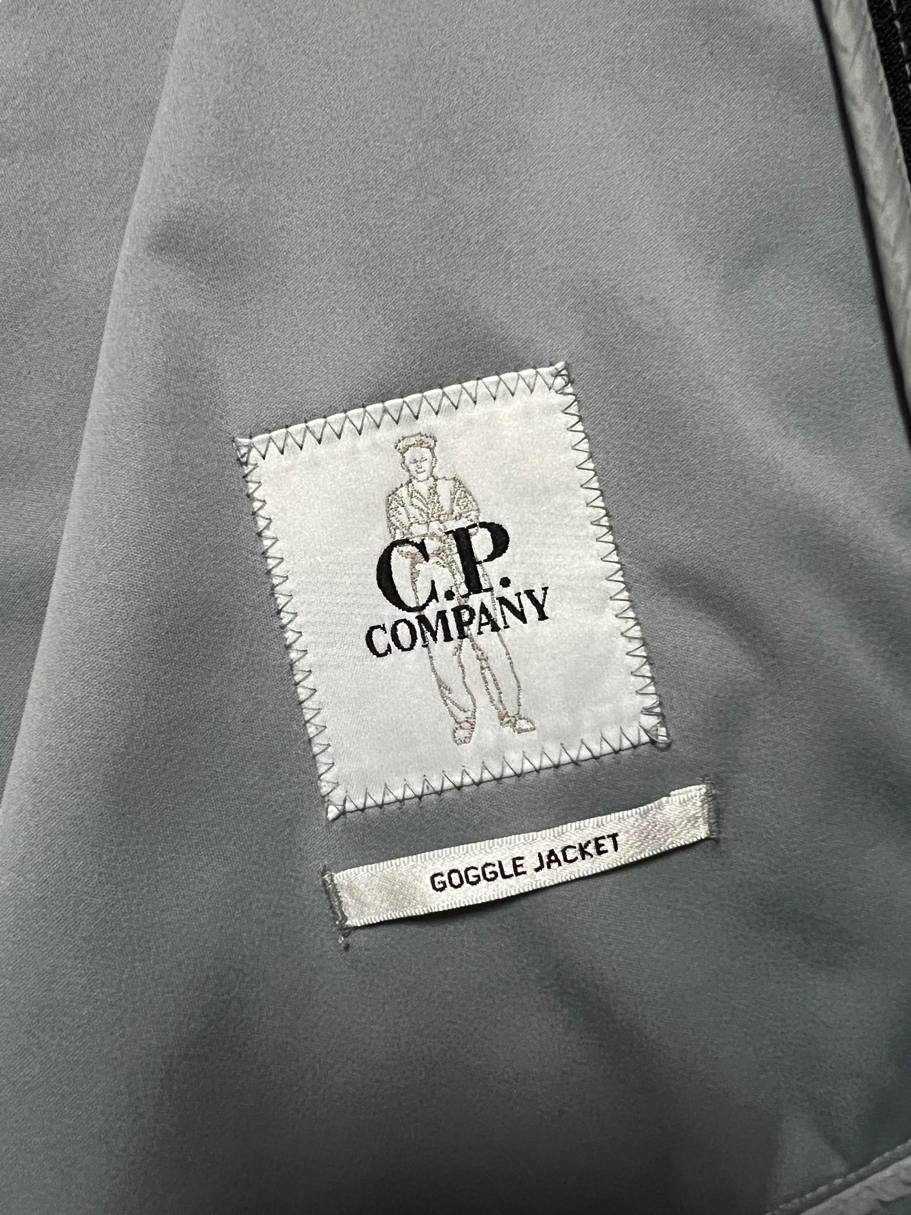 VESTE À CAPUCHE C.P COMPANY SHELL-R GOGGLE JACKET - NB08