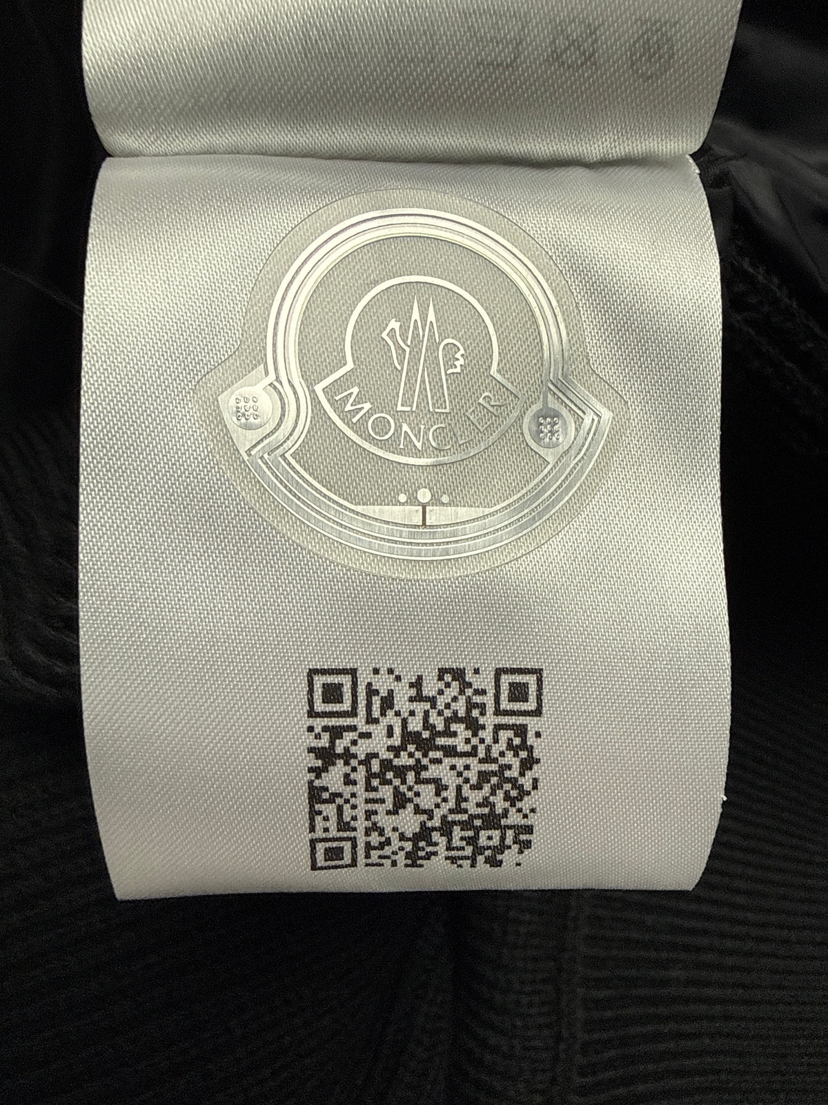 Cardigan zippé à capuche Moncler hybride noir, taille L, neuf — photographie principale
