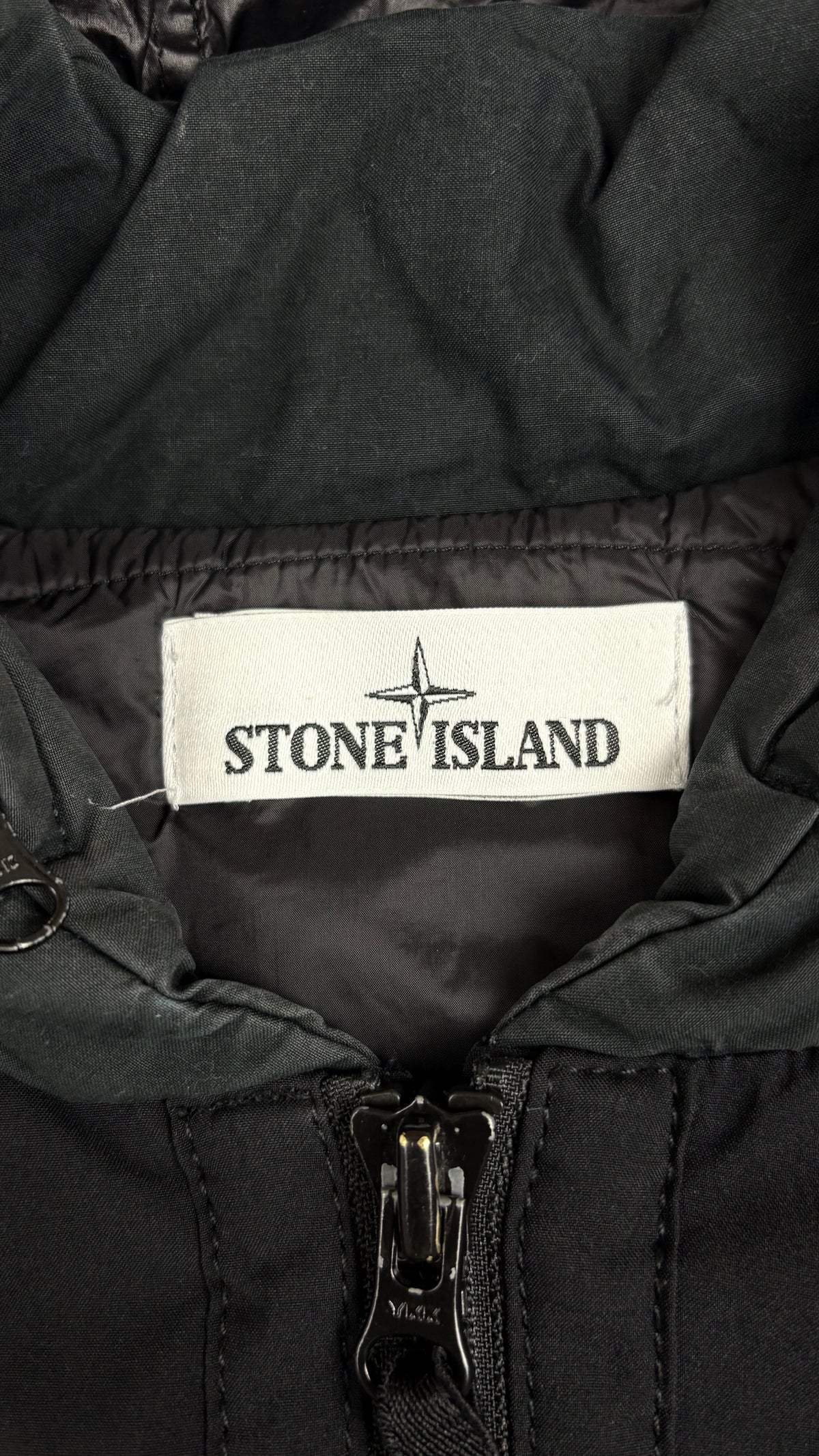 Gilet à Capuche Stone Island Soft Shell-R PrimaLoft Noir Taille S – photo complémentaire 1 – NB08 Shop