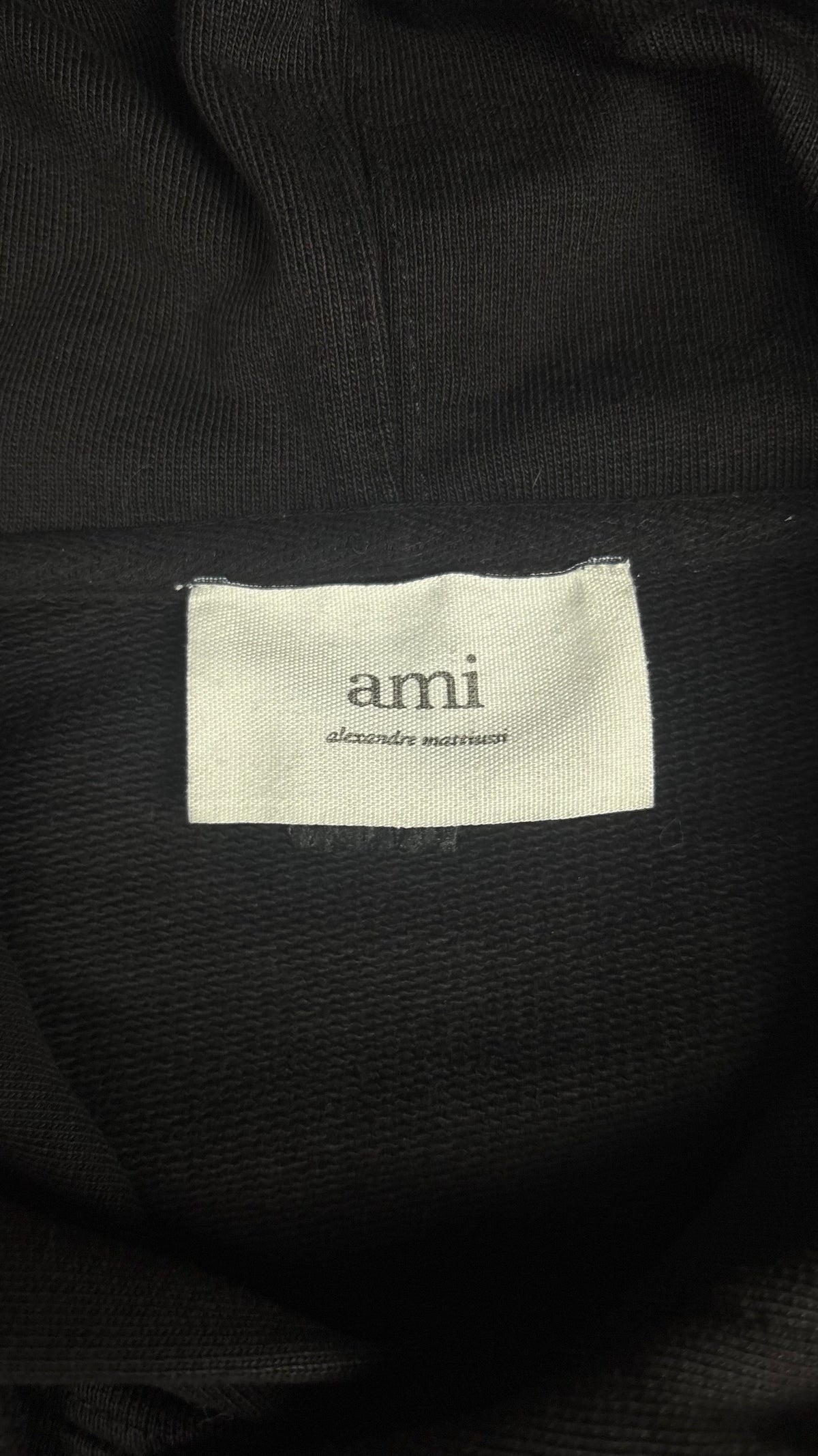 Sweat-shirt Hoodie AMI Paris Ami de Cœur noir taille S, détail étiquettes et finitions — vue 4