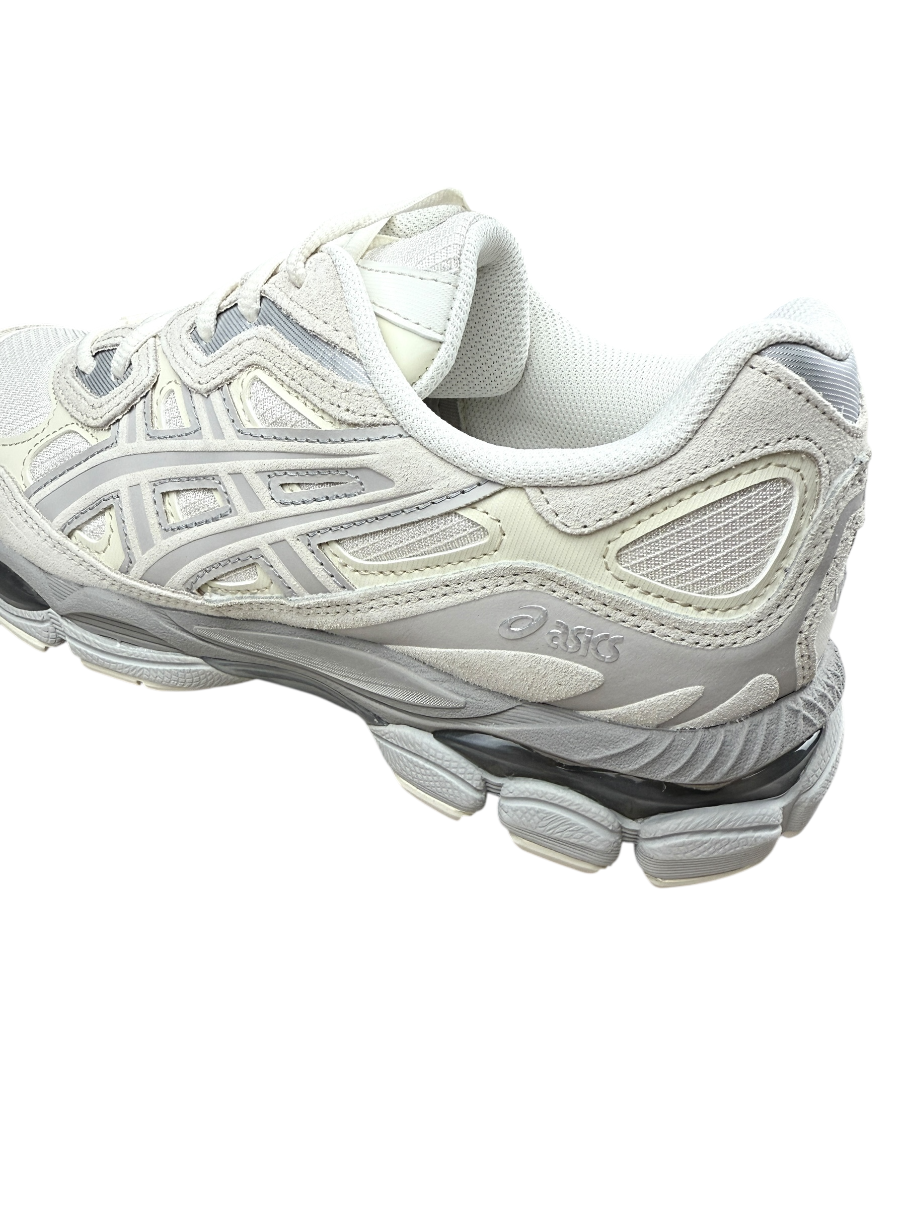 Sneakers Asics crème taille 41 1/2 - Détail