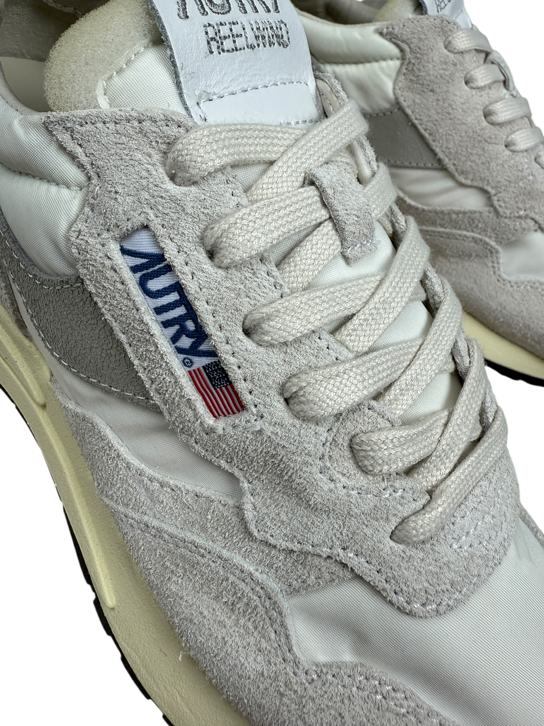 Sneakers Autry blanc / gris taille 40 - Vue de dos