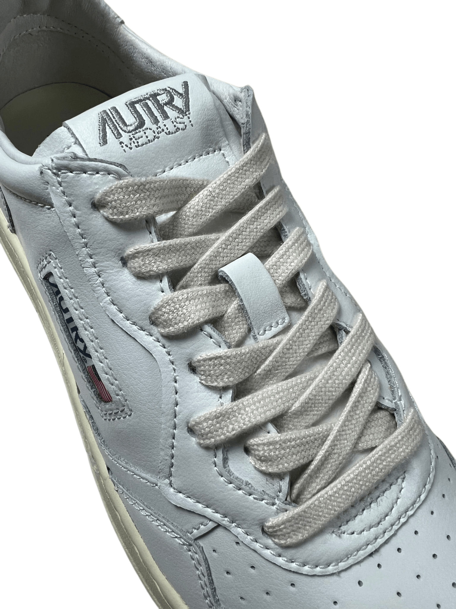 SNEAKERS AUTRY - NB08 SHOP
