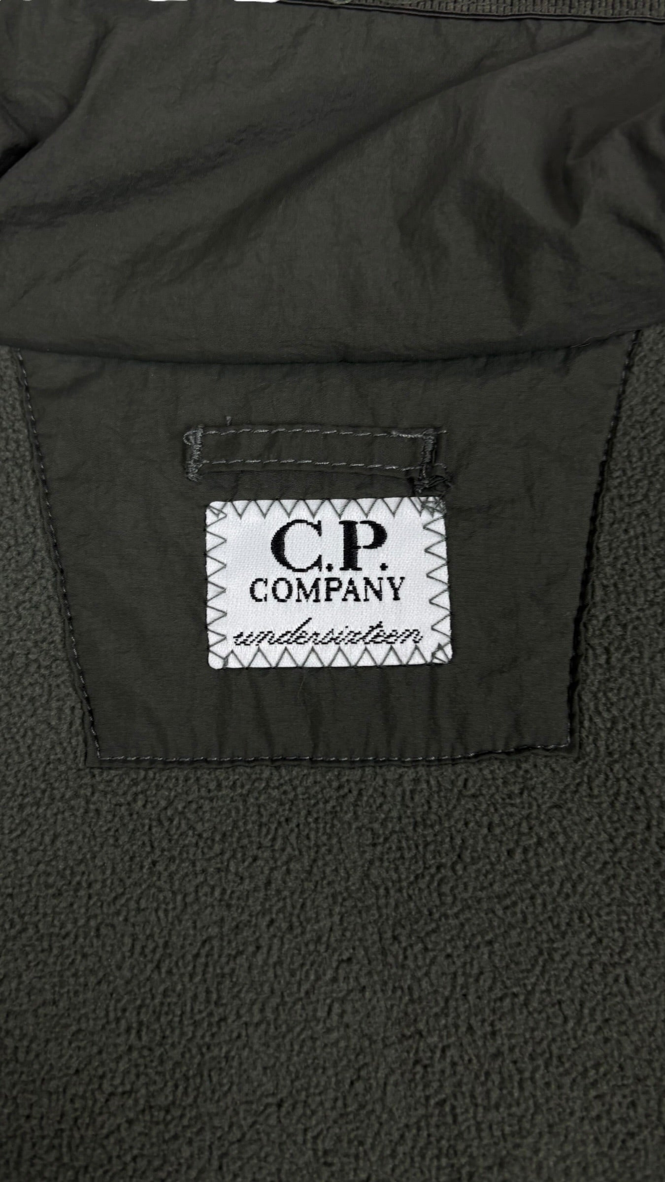 Gilet C.P Company kaki taille 10 ans - Détail