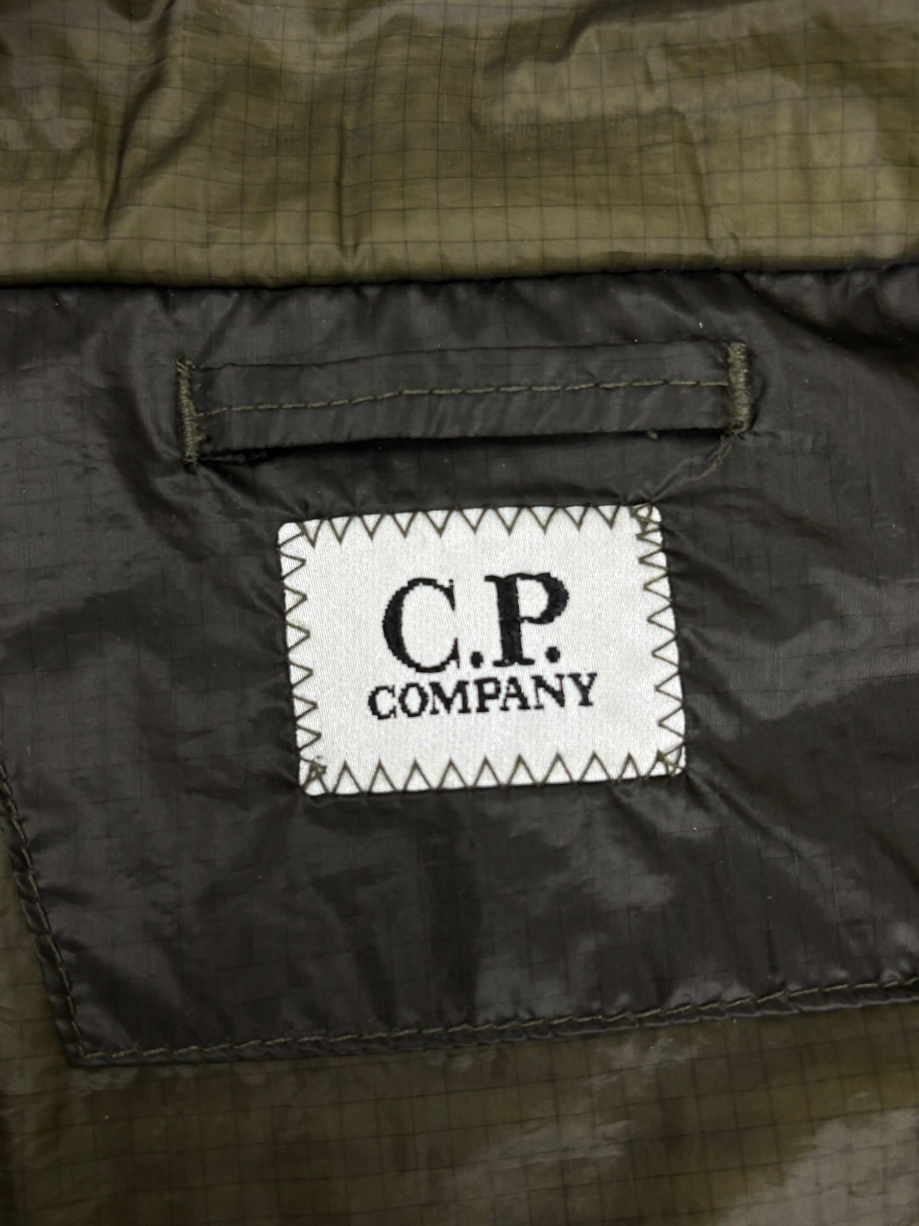 Gilet C.P Company kaki taille 46 - Logo et étiquette