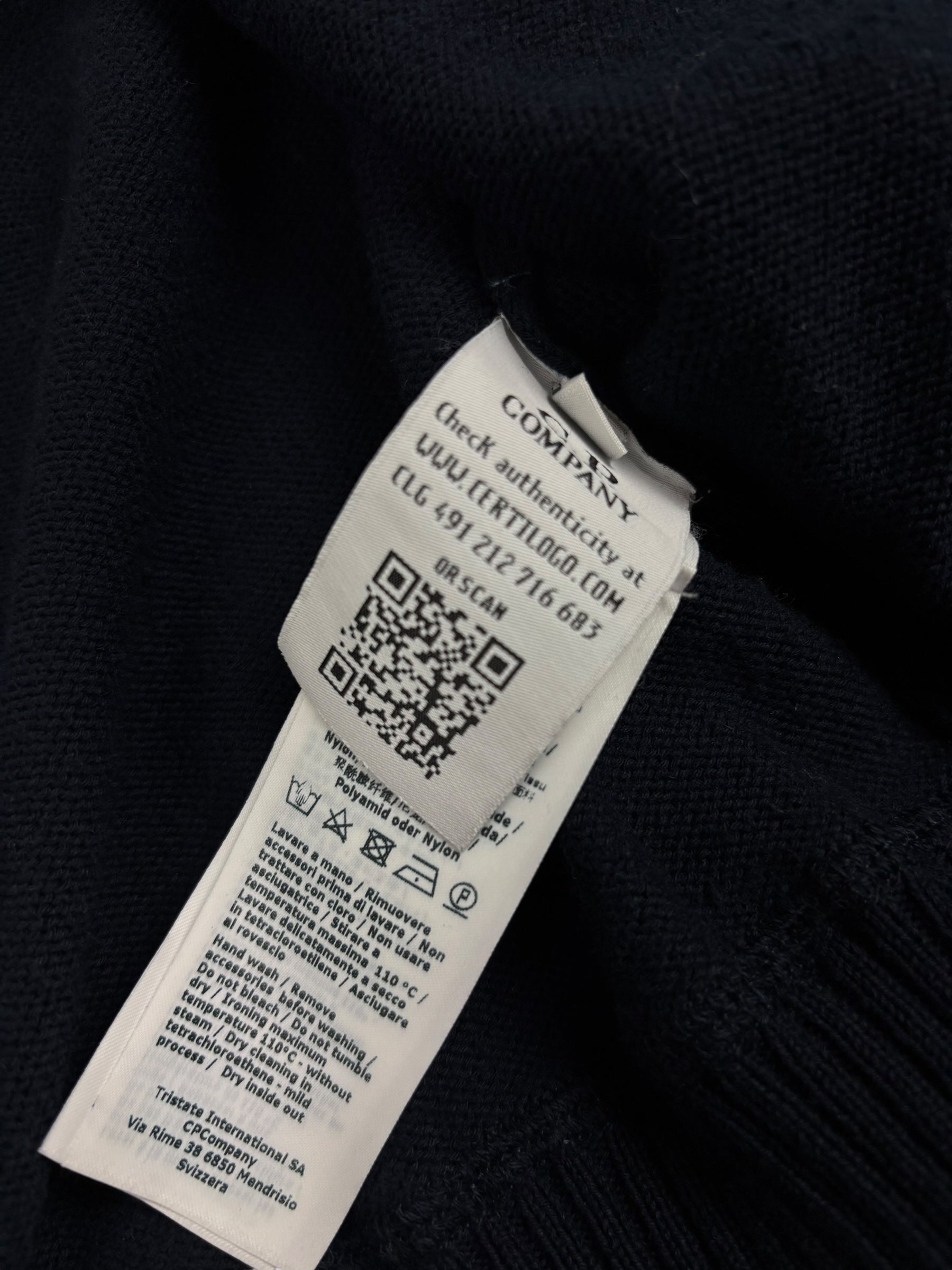 Gilet C.P Company marine taille 50 - Logo et étiquette