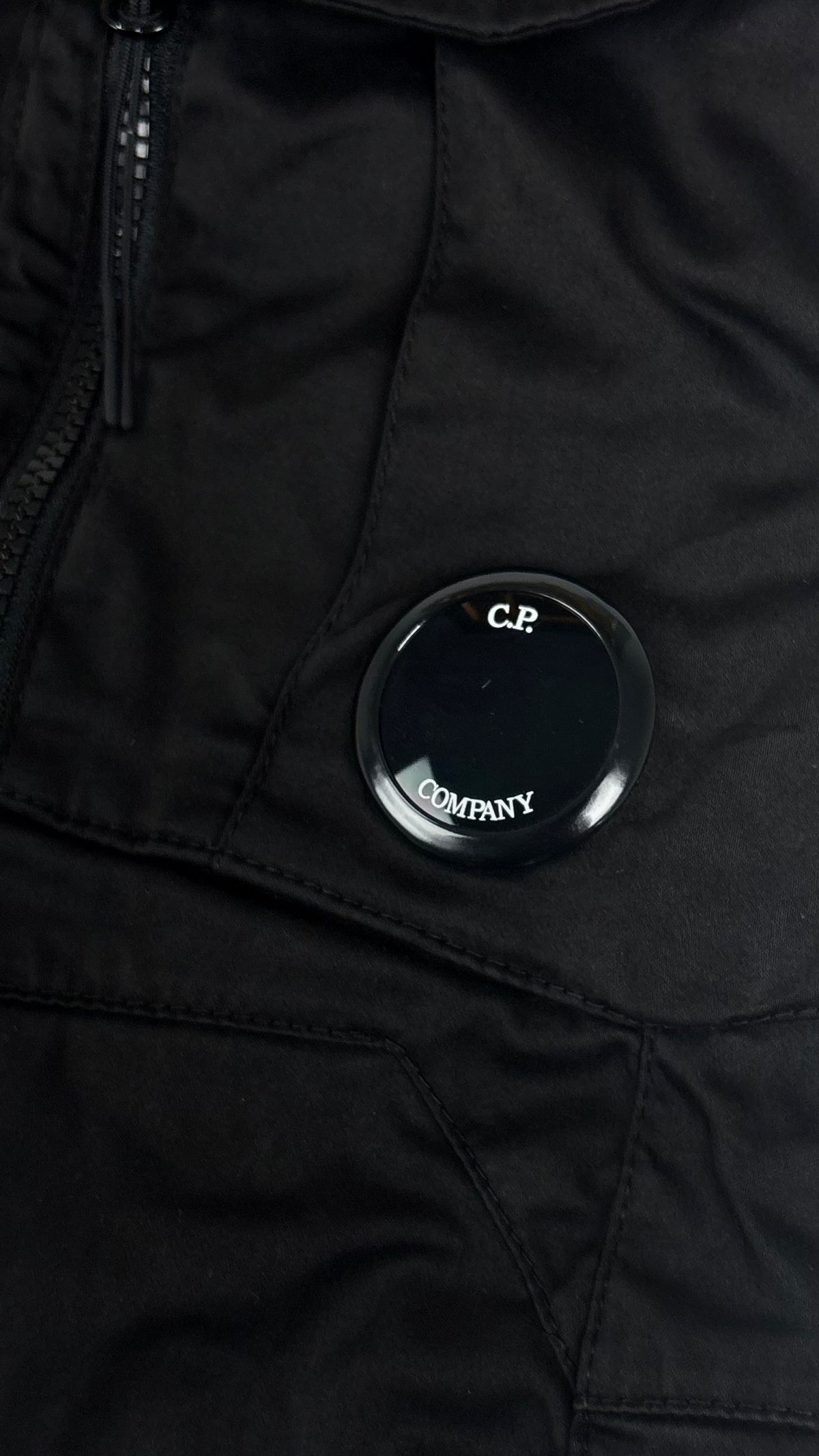 Pantalon Cargo C.P Company Ergonomic Fit noir taille 44, détail étiquettes et finitions — vue 3
