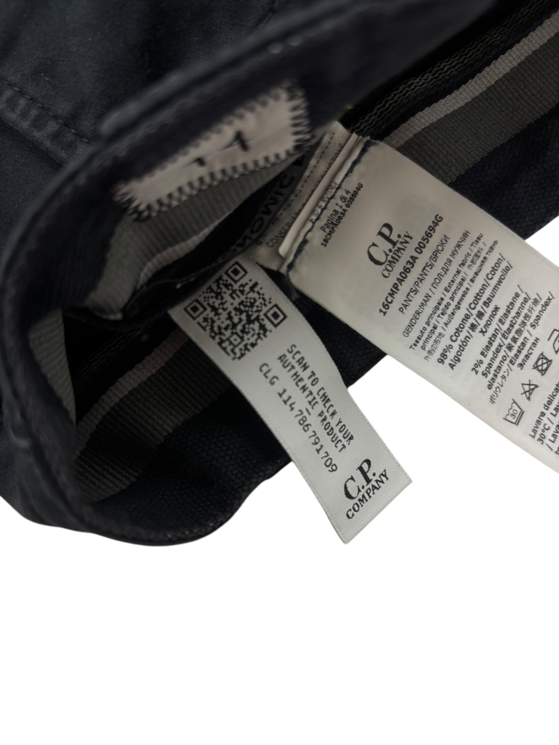 Pantalon C.P Company marine taille PANTALON 44 - Détail