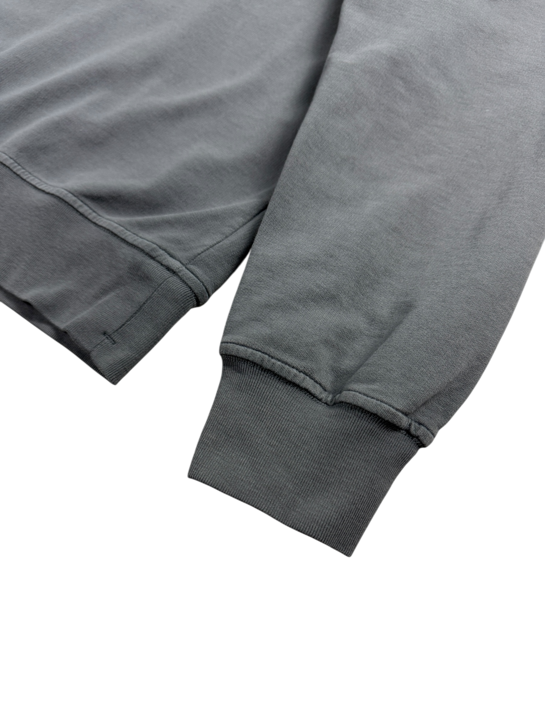 Pull C.P Company gris taille M - Détail