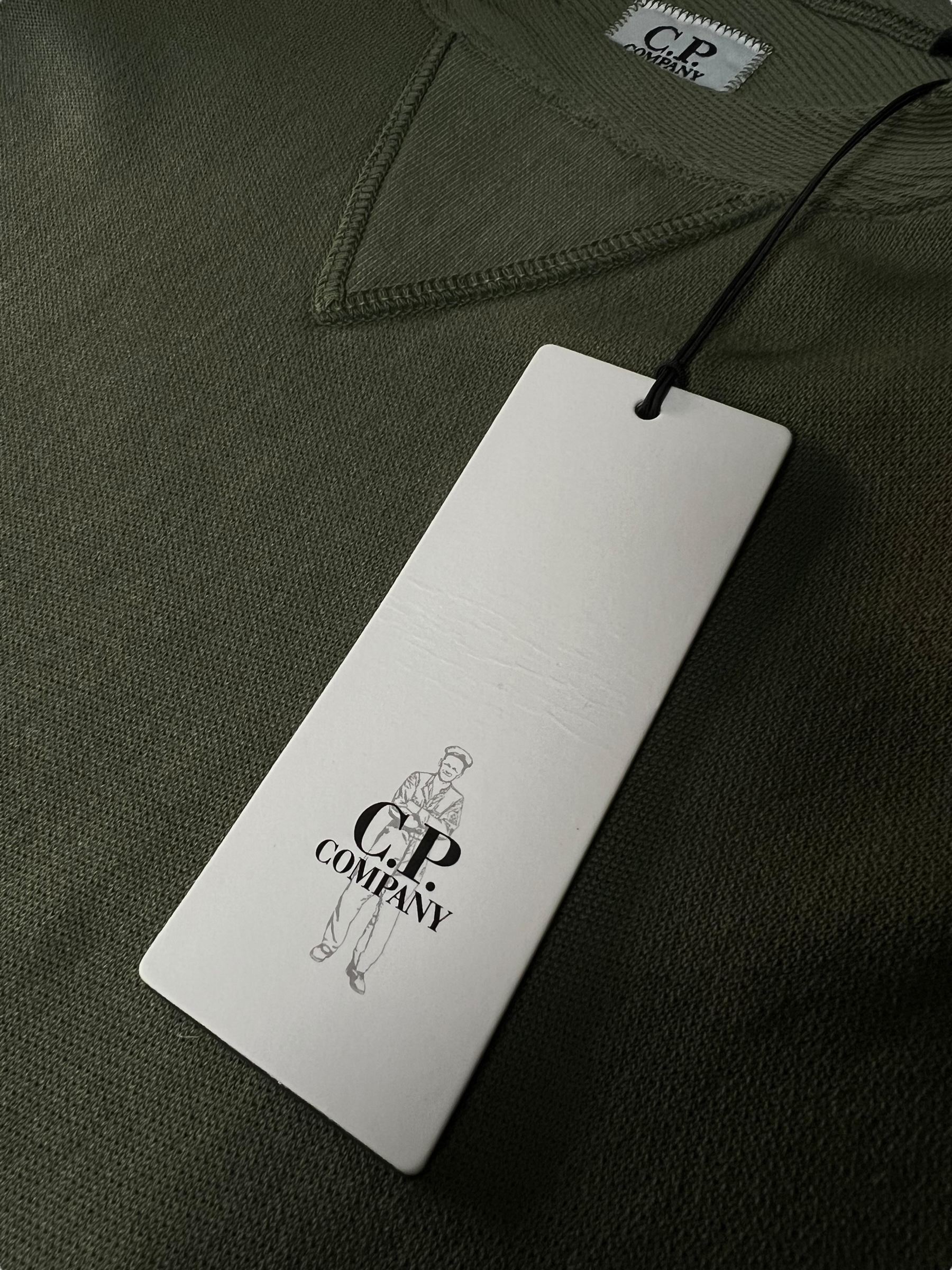 Pull C.P Company kaki taille M - Détail
