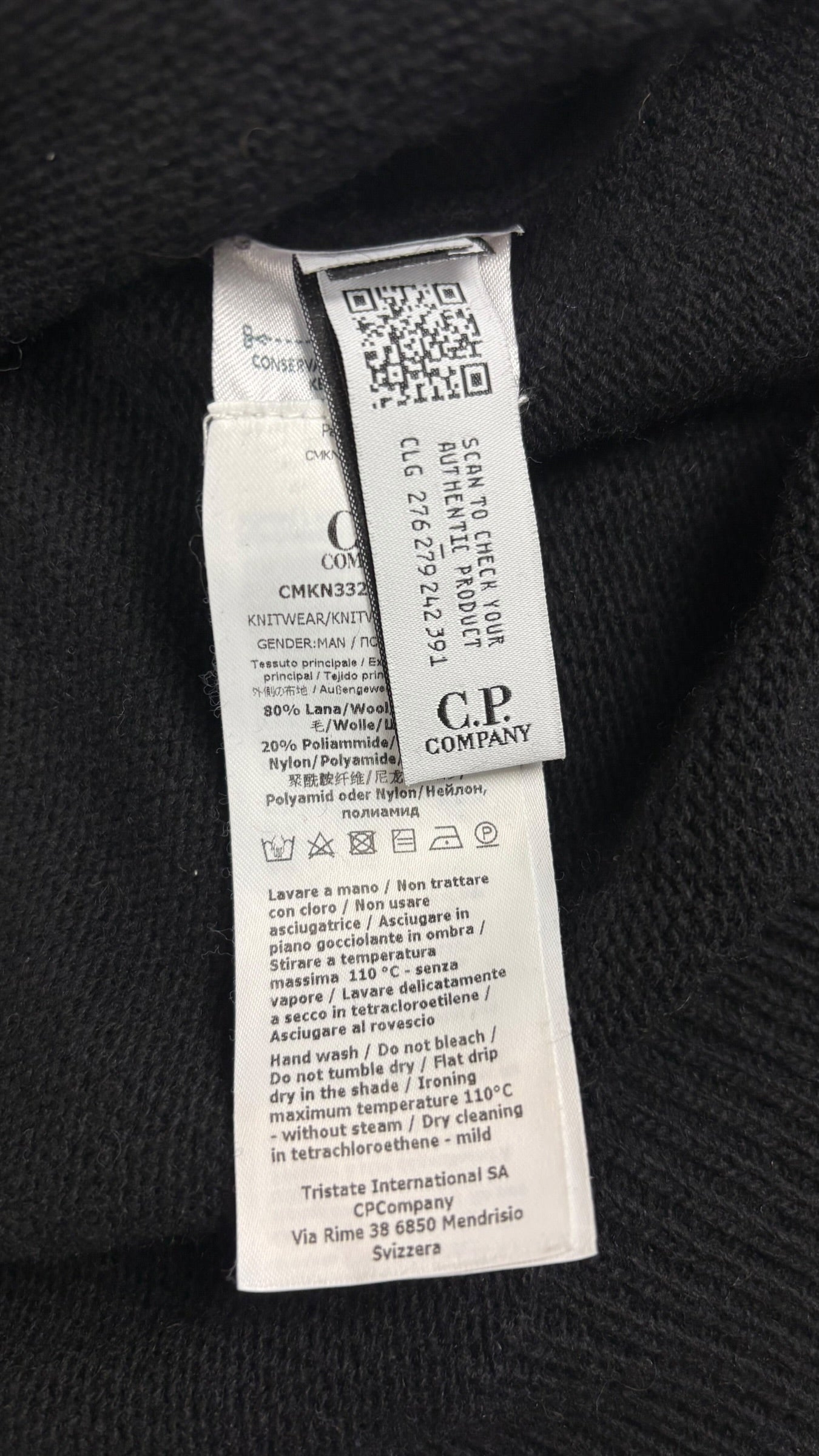 Pull C.P Company noir taille 46 - Logo et étiquette