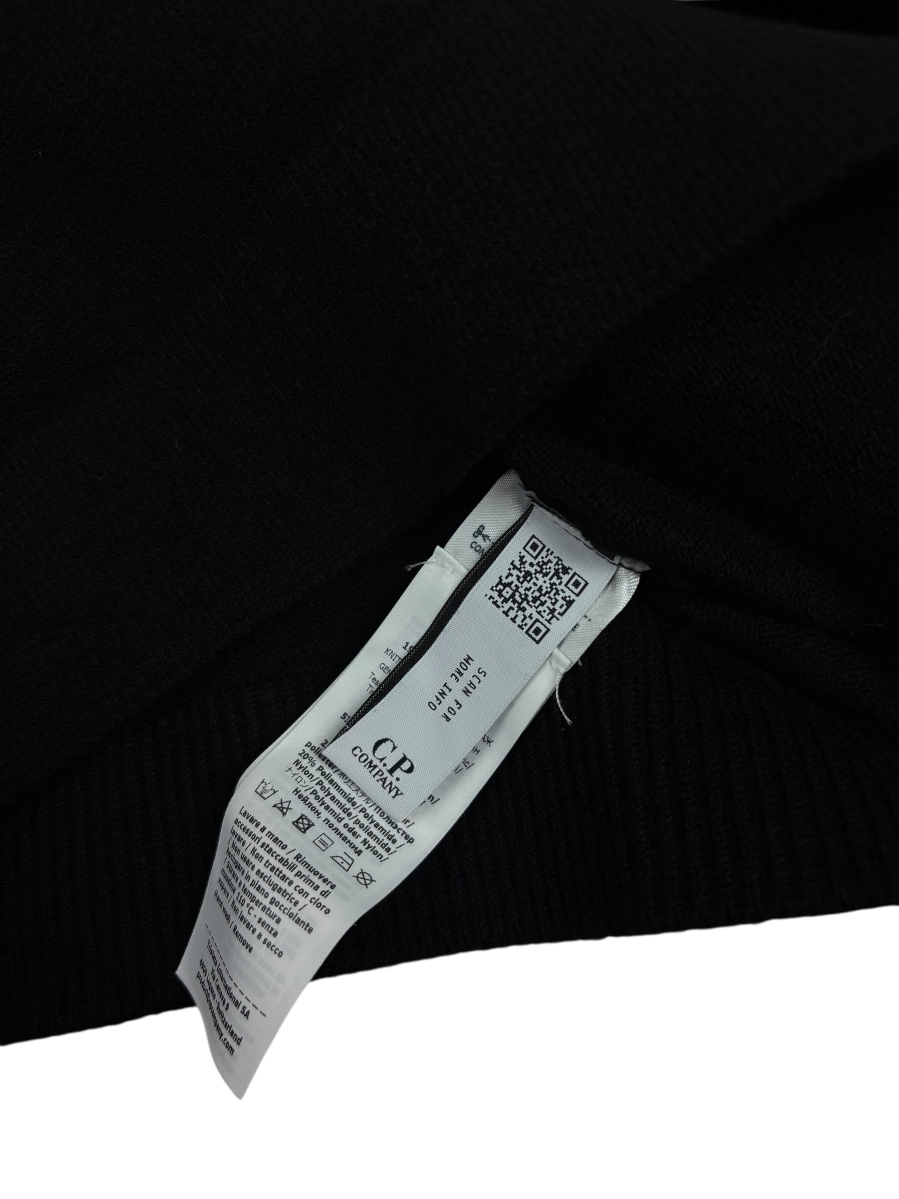 Pull C.P Company noir taille S - Détail