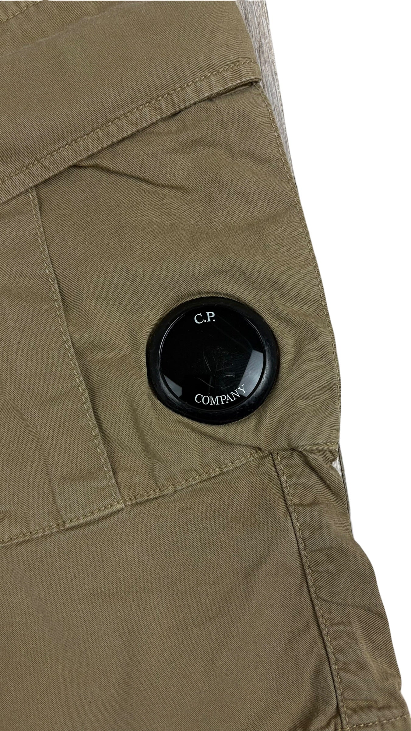 Short C.P Company crème taille 14 ans - Détail