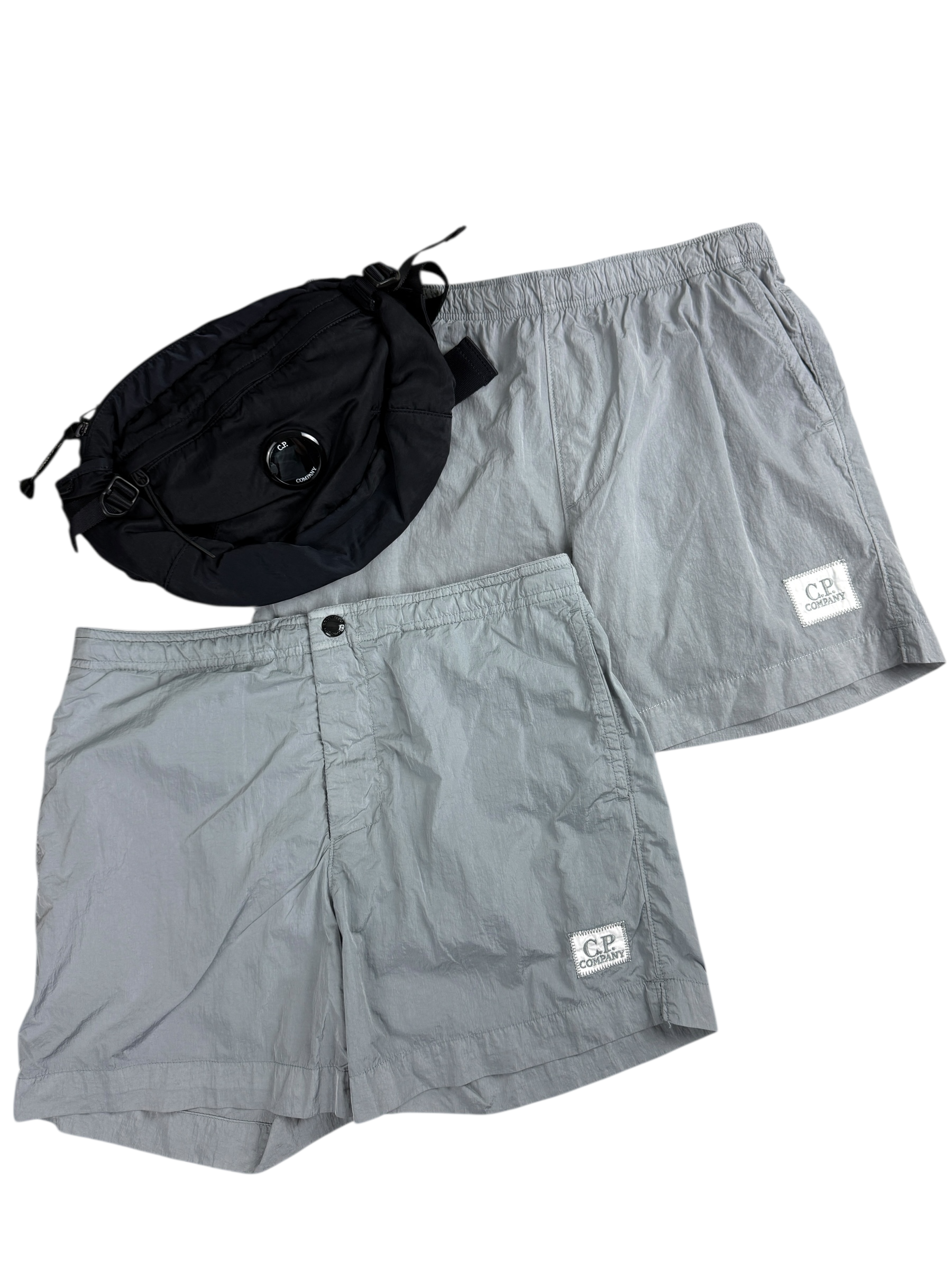 Short C.P Company gris taille 44 - Logo et étiquette