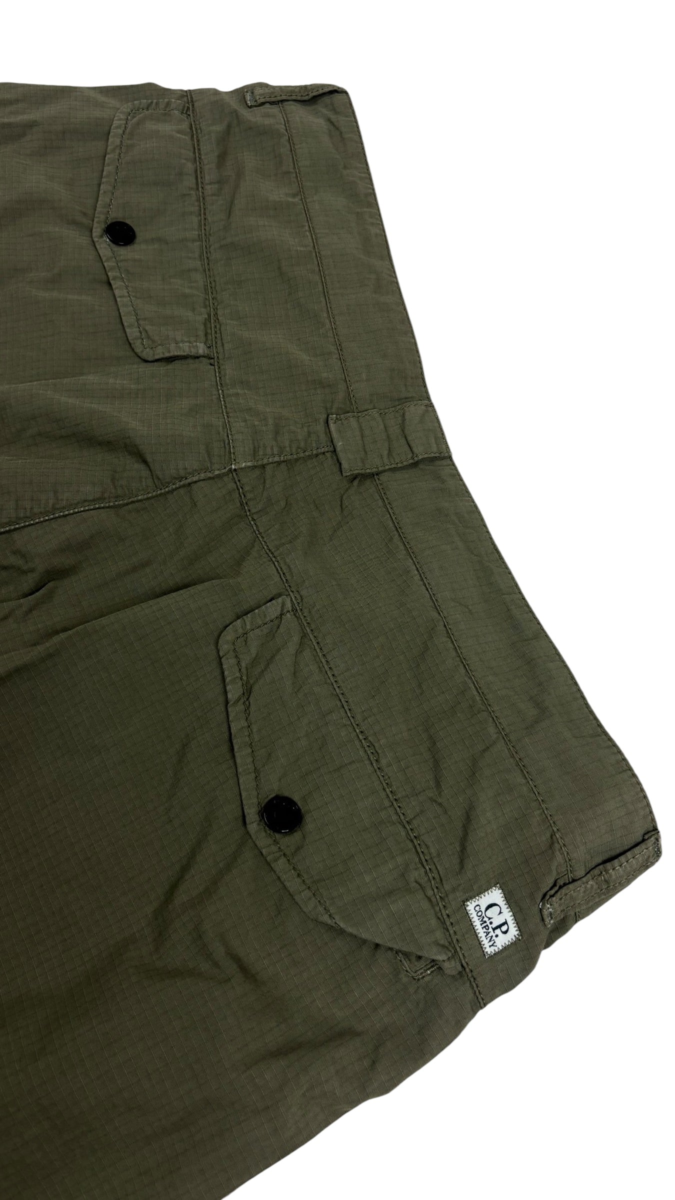 Short C.P Company kaki taille 48 - Logo et étiquette