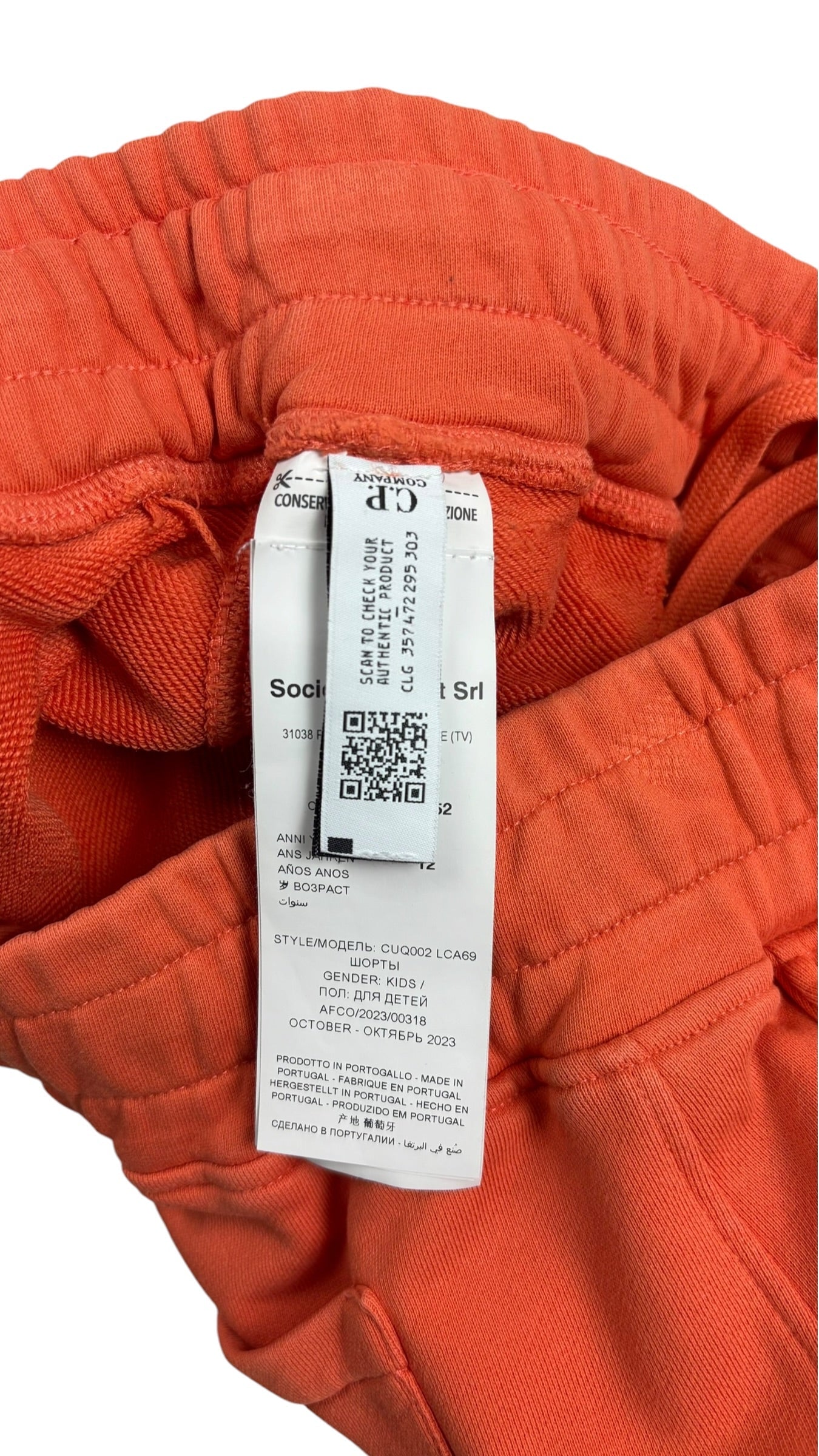 Short C.P Company orange taille 12 ans - Logo et étiquette