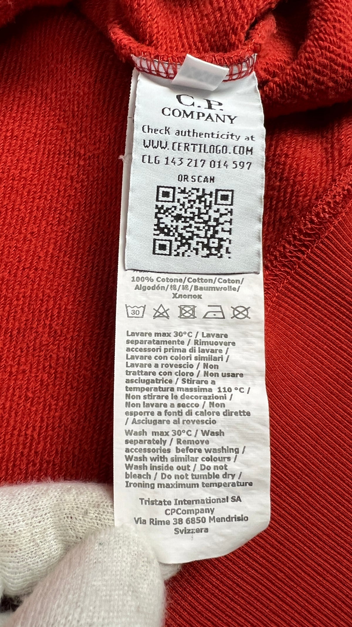 Sweat à Capuche C.P Company Lentille rouge, détail étiquettes et finitions — vue 5