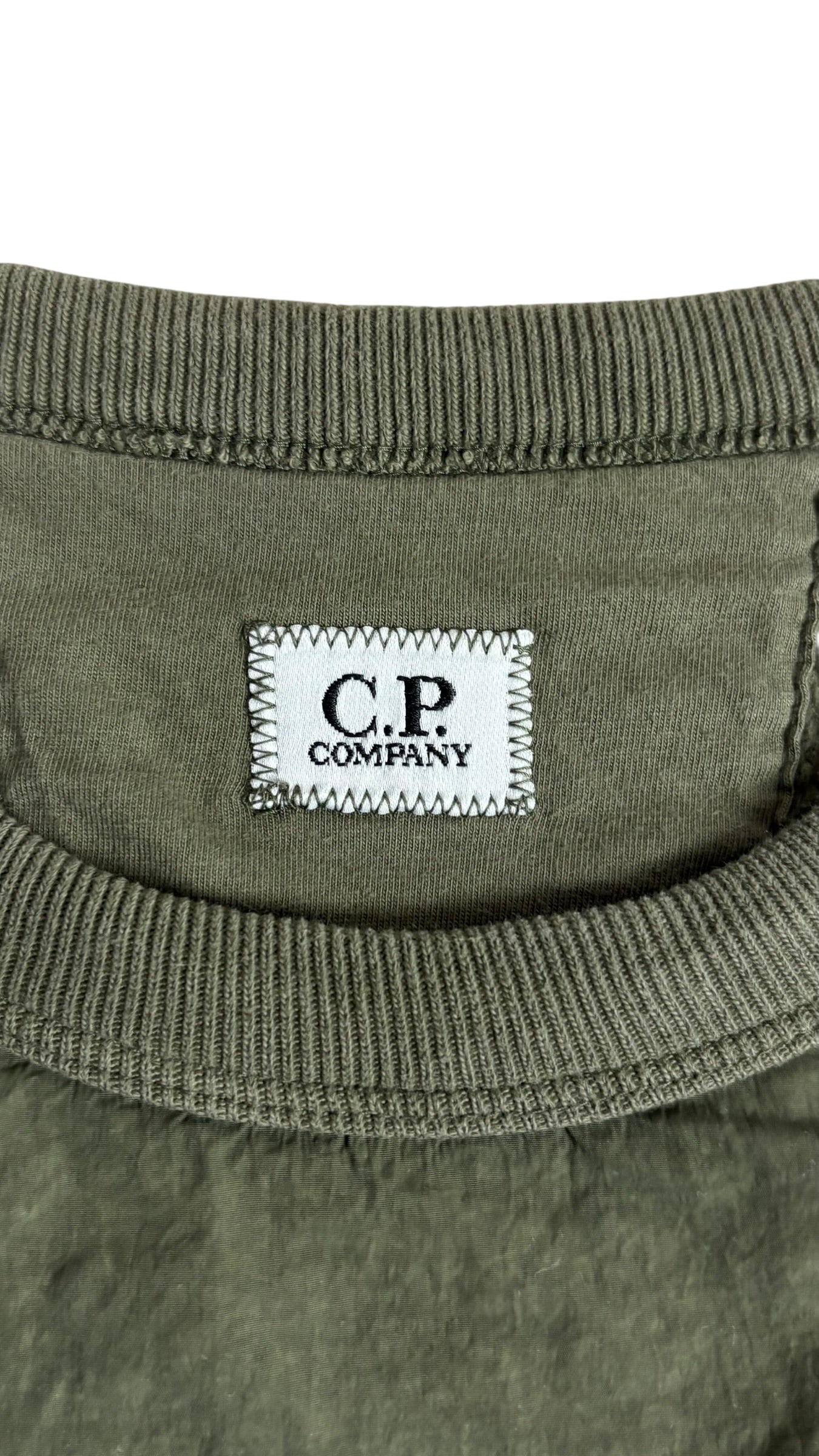 Sweat C.P Company kaki taille L - Détail