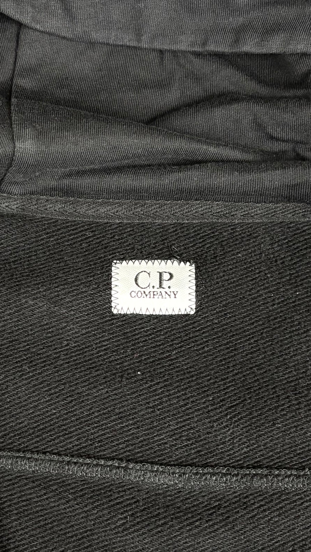 Sweat Zippé à Capuche C.P Company Urban Protection noir, détail étiquettes et finitions — vue 5