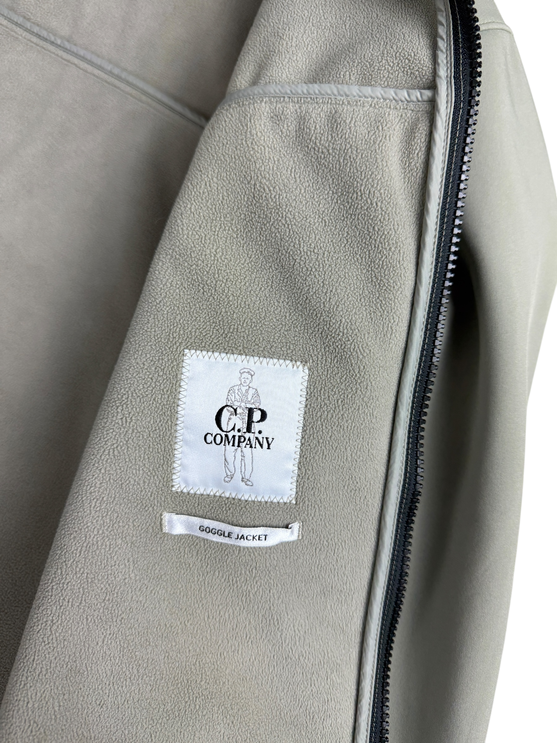 Veste C.P Company kaki taille XL - Logo et étiquette