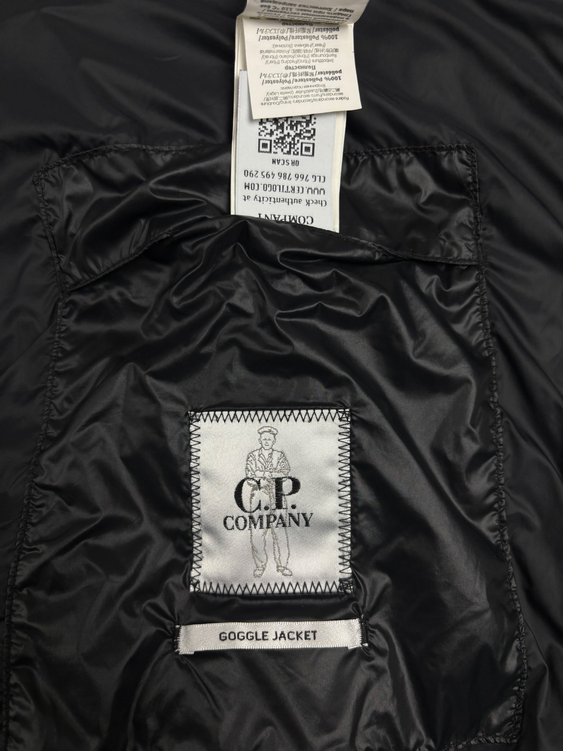 Veste C.P Company noir taille 54 - Logo et étiquette