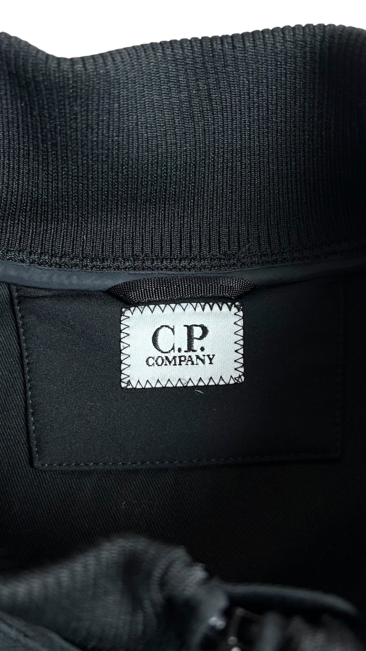 Veste C.P Company noir taille 44 - Détail