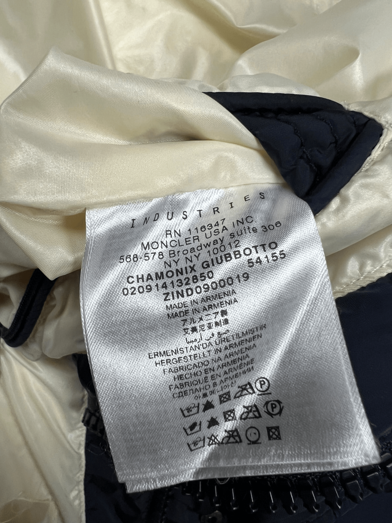 DOUDOUNE MONCLER CHAMONIX - NB08 SHOP