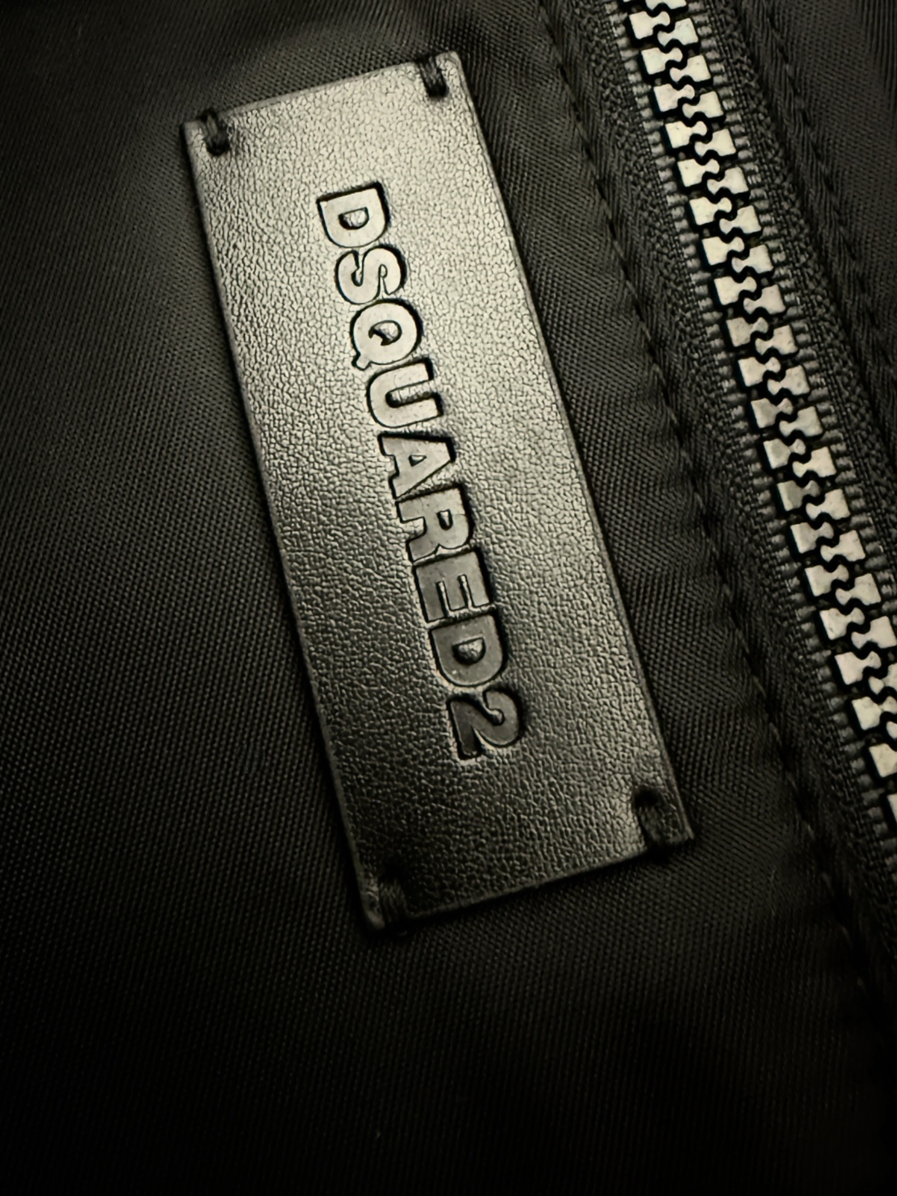 Sac Dsquared2 noir taille UNI - Logo et étiquette