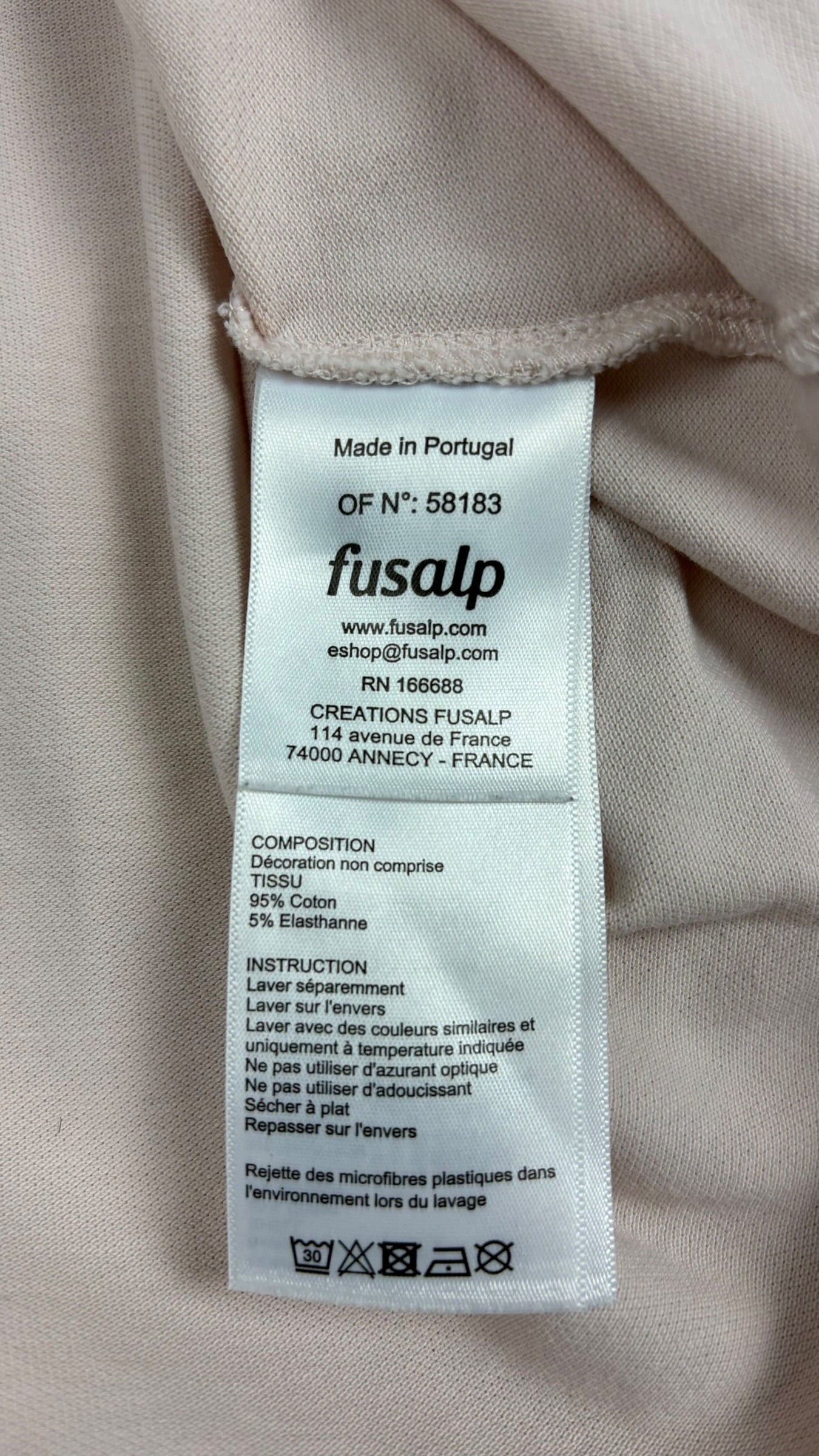 Polo Fusalp rose taille S - Logo et étiquette