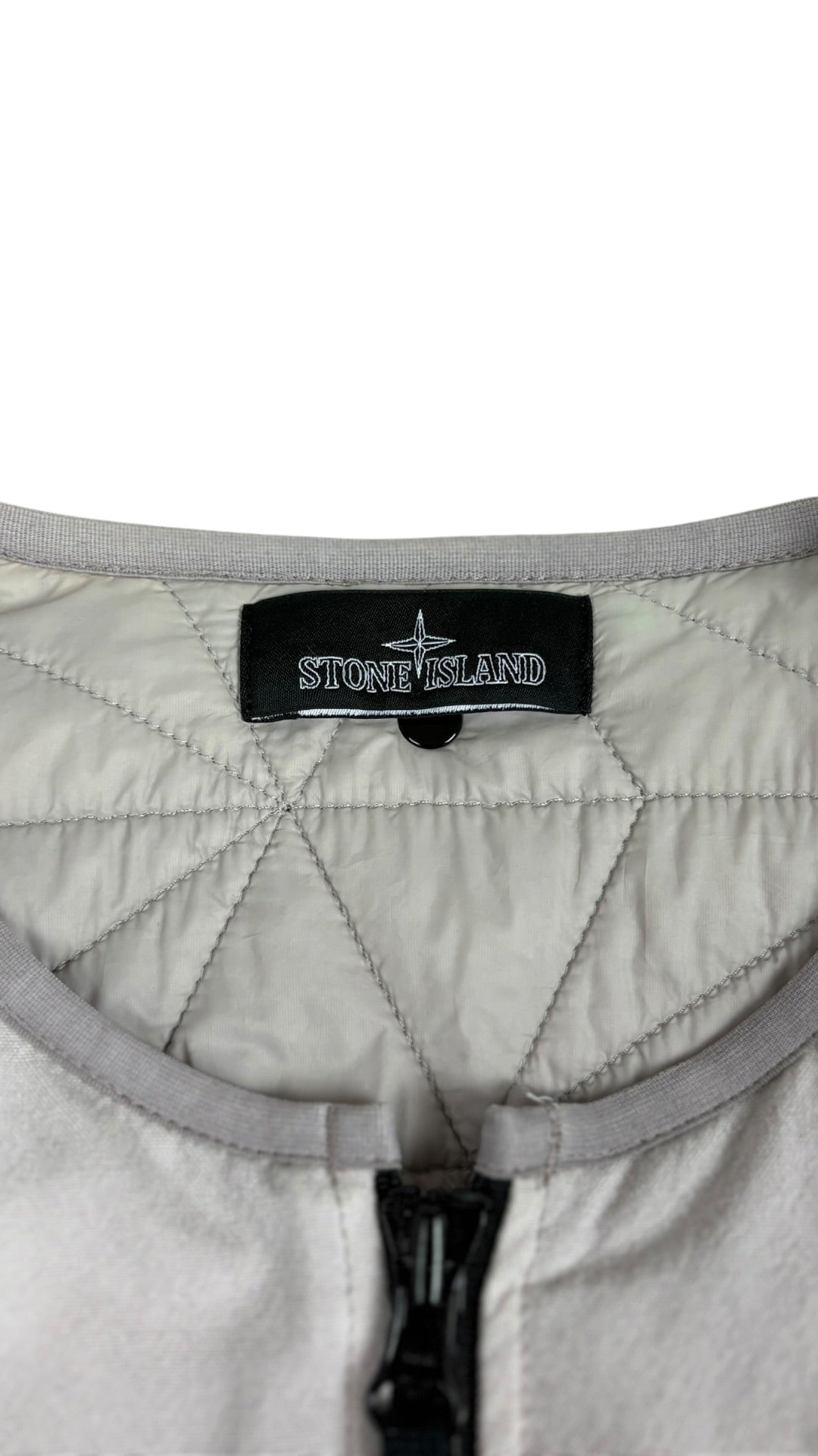Gilet Stone Island Shadow Project Hollow Core gris taille L reconditionné - détail | Authentique NB08