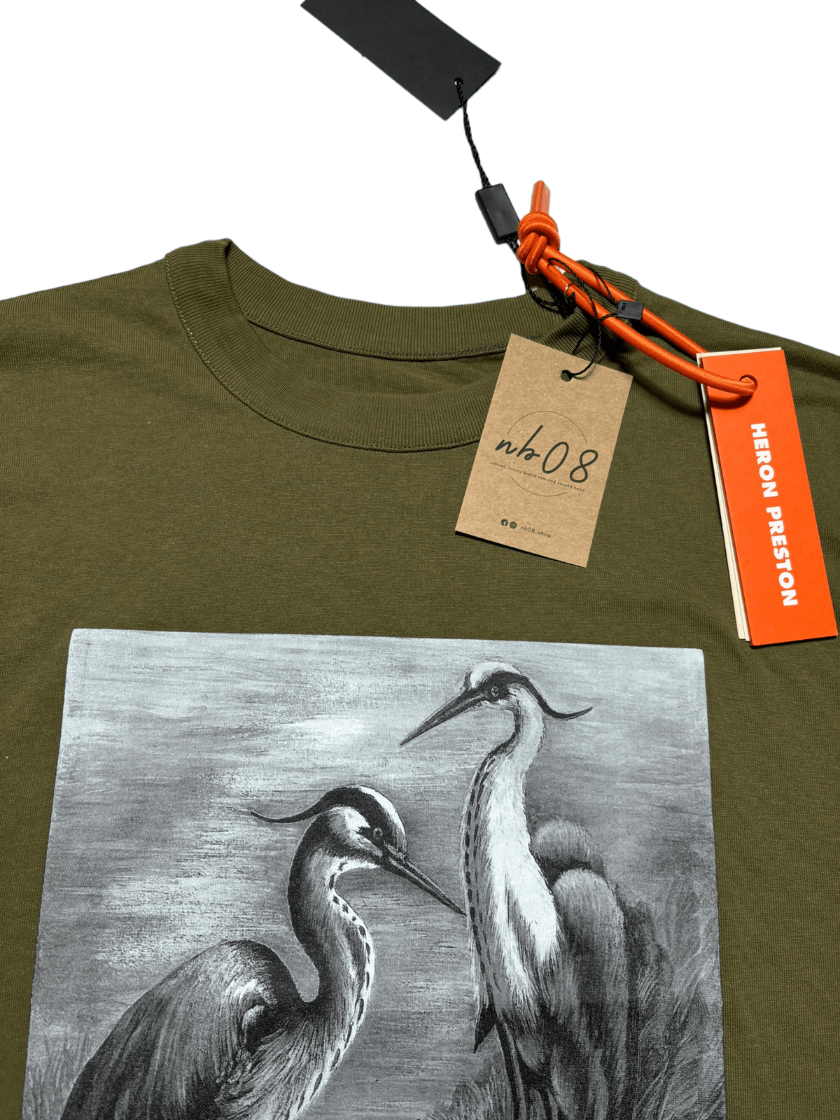Tee-shirt Heron Preston kaki, seconde main authentifiée NB08, détail étiquettes et finitions — vue 4