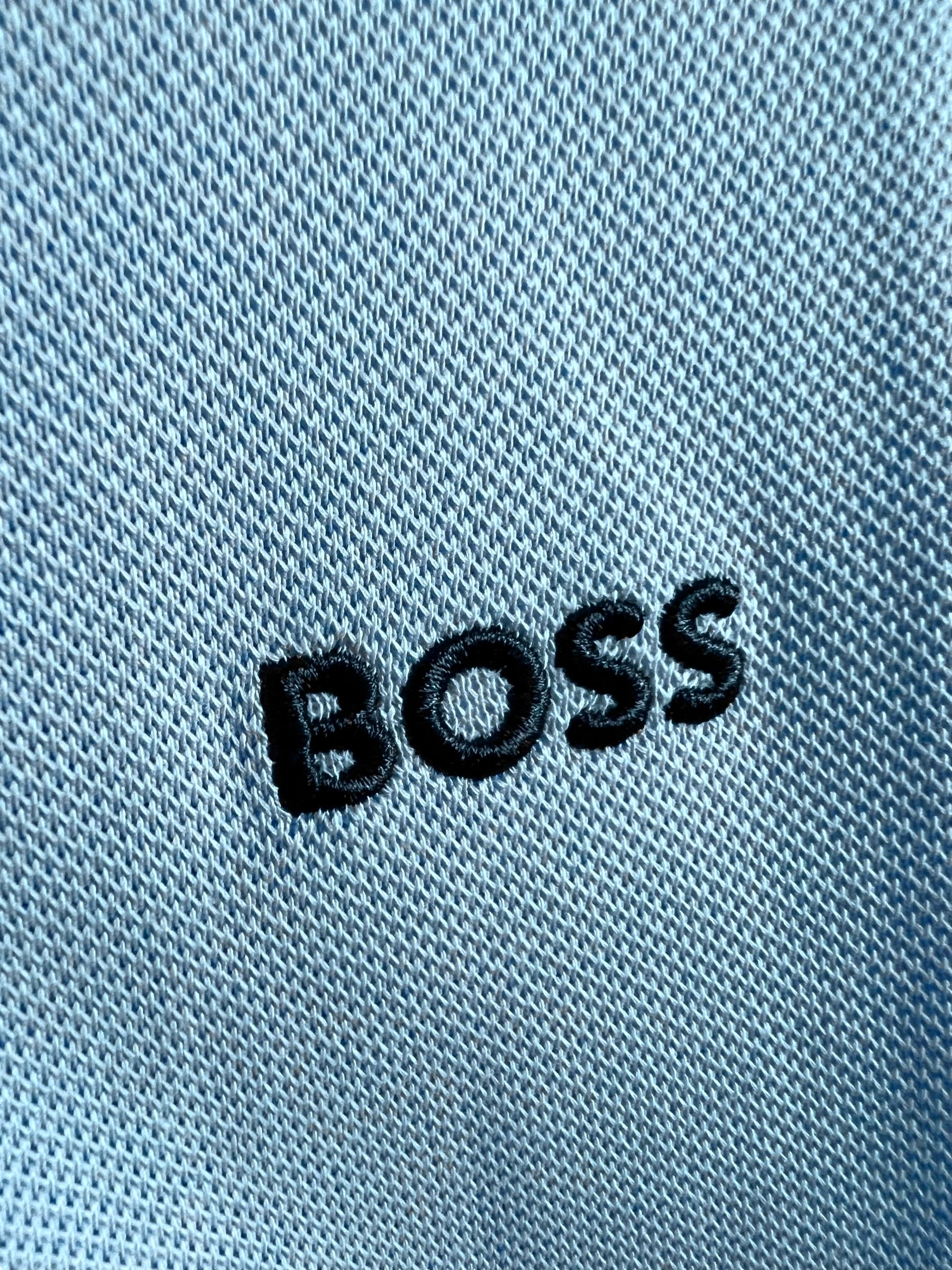Polo Hugo Boss bleu taille M - Détail