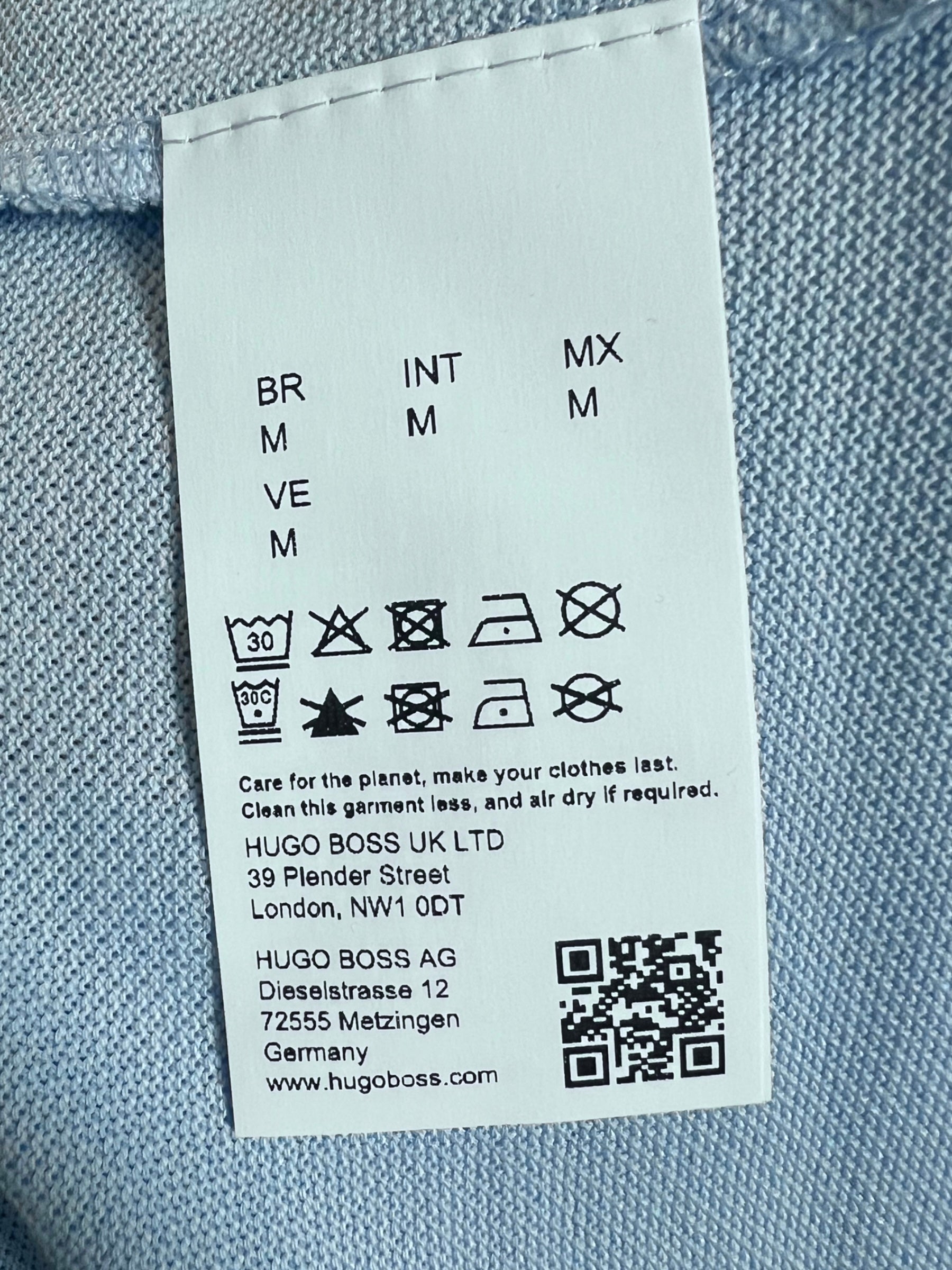 Polo Hugo Boss bleu taille M - Logo et étiquette