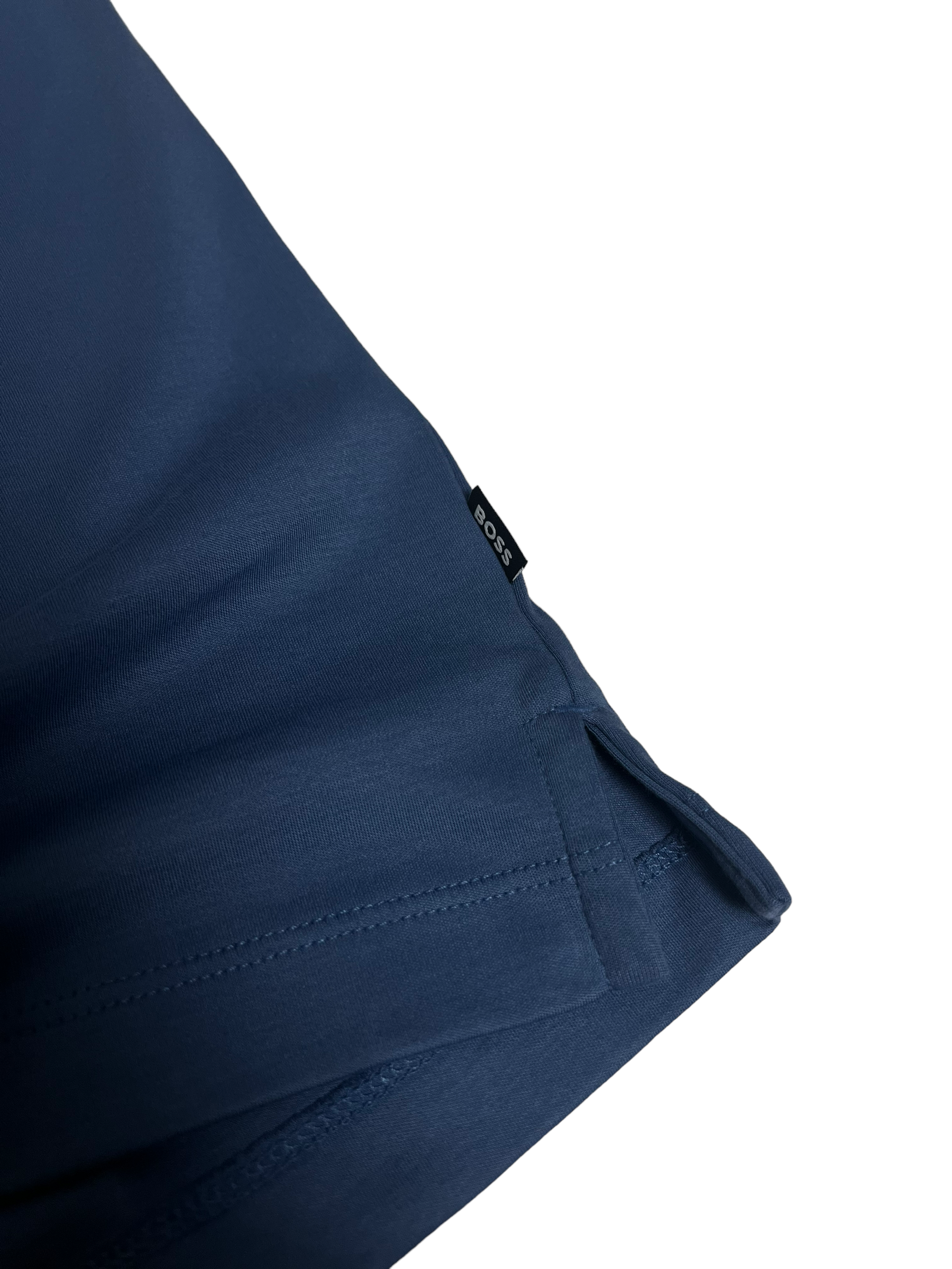 Polo Hugo Boss bleu taille S - Logo et étiquette