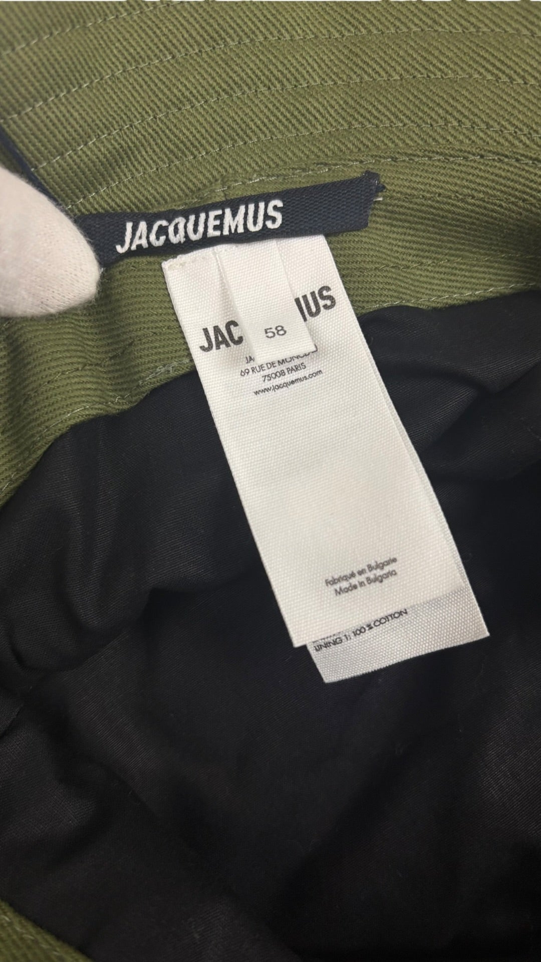 Bob Jacquemus kaki taille 58 - Logo et étiquette
