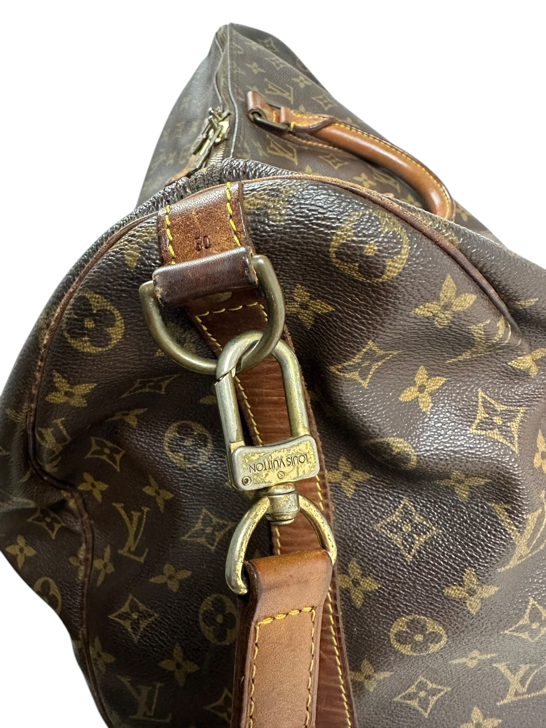 Sac Louis Vuitton marron taille 50 - Logo et étiquette