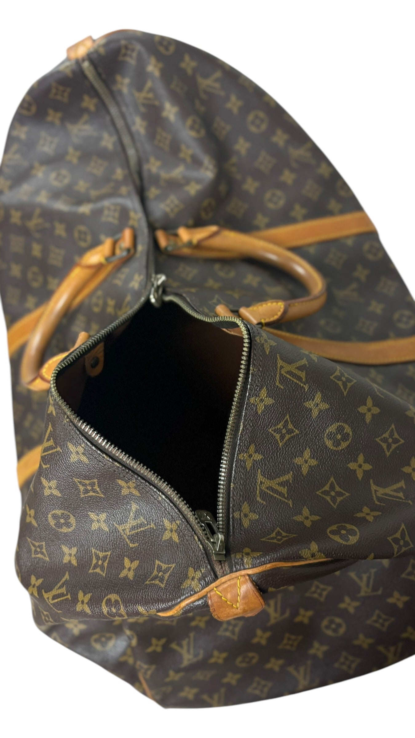 Sac Louis Vuitton marron taille 60 - Logo et étiquette