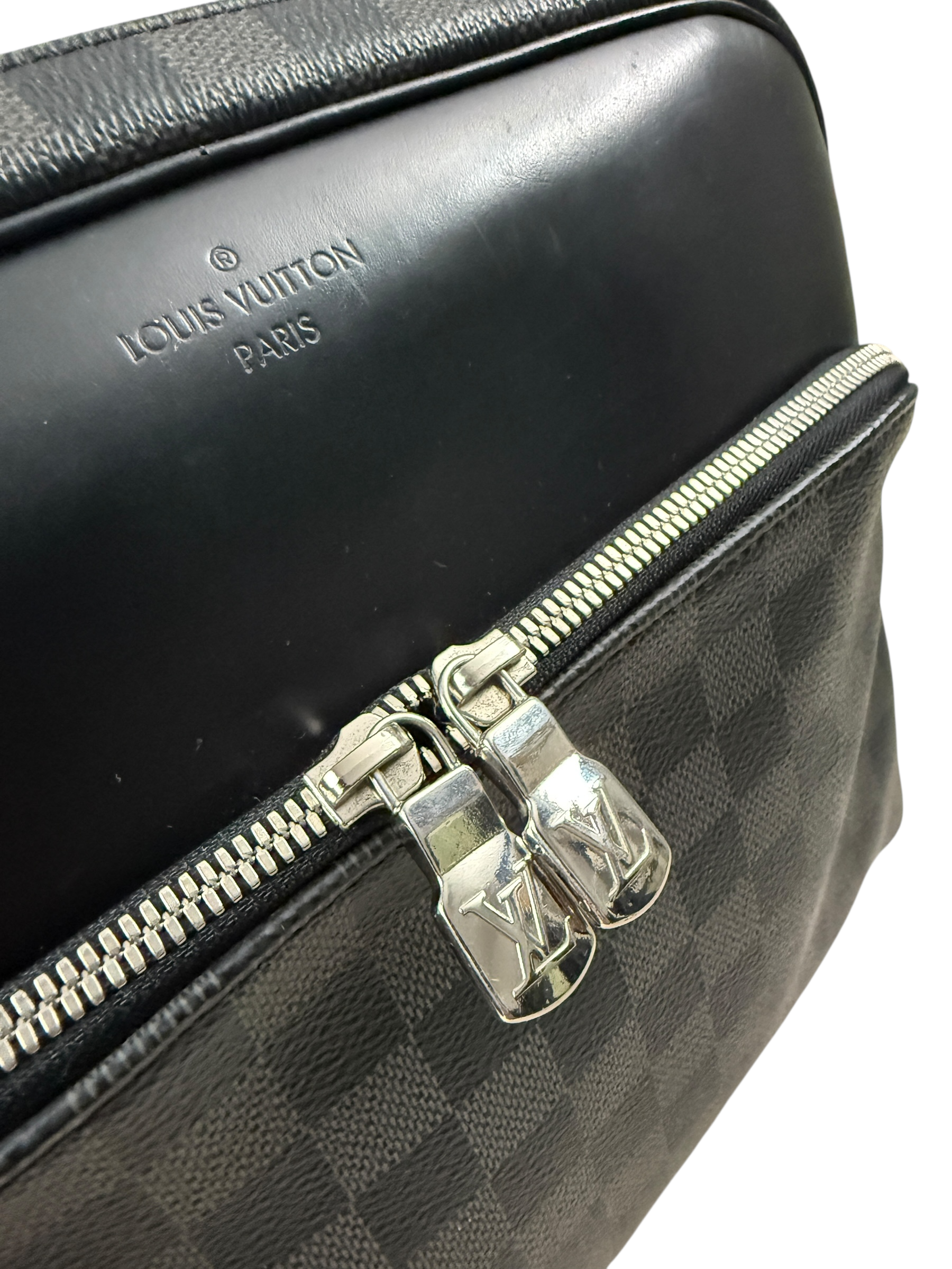 Sac Louis Vuitton noir taille PM - Vue côté