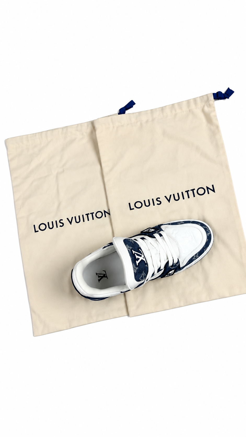 Sneakers Louis Vuitton LV Trainer Monogram Denim bleu, autre angle — vue 2