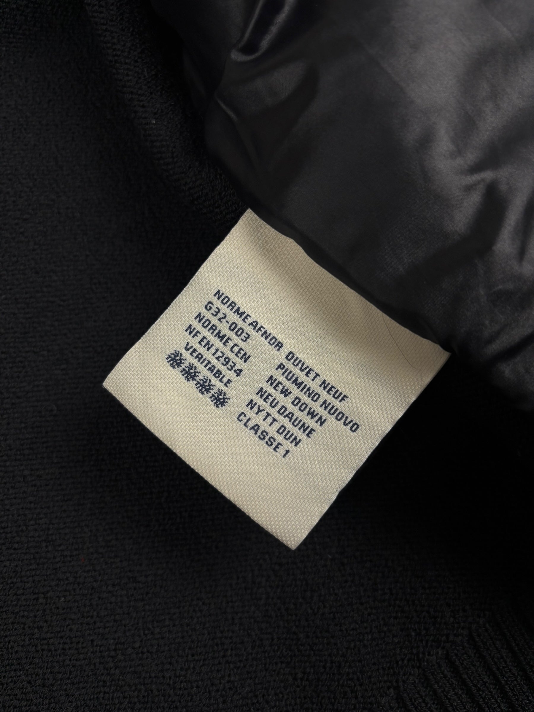 Cardigan Moncler noir taille M - Détail