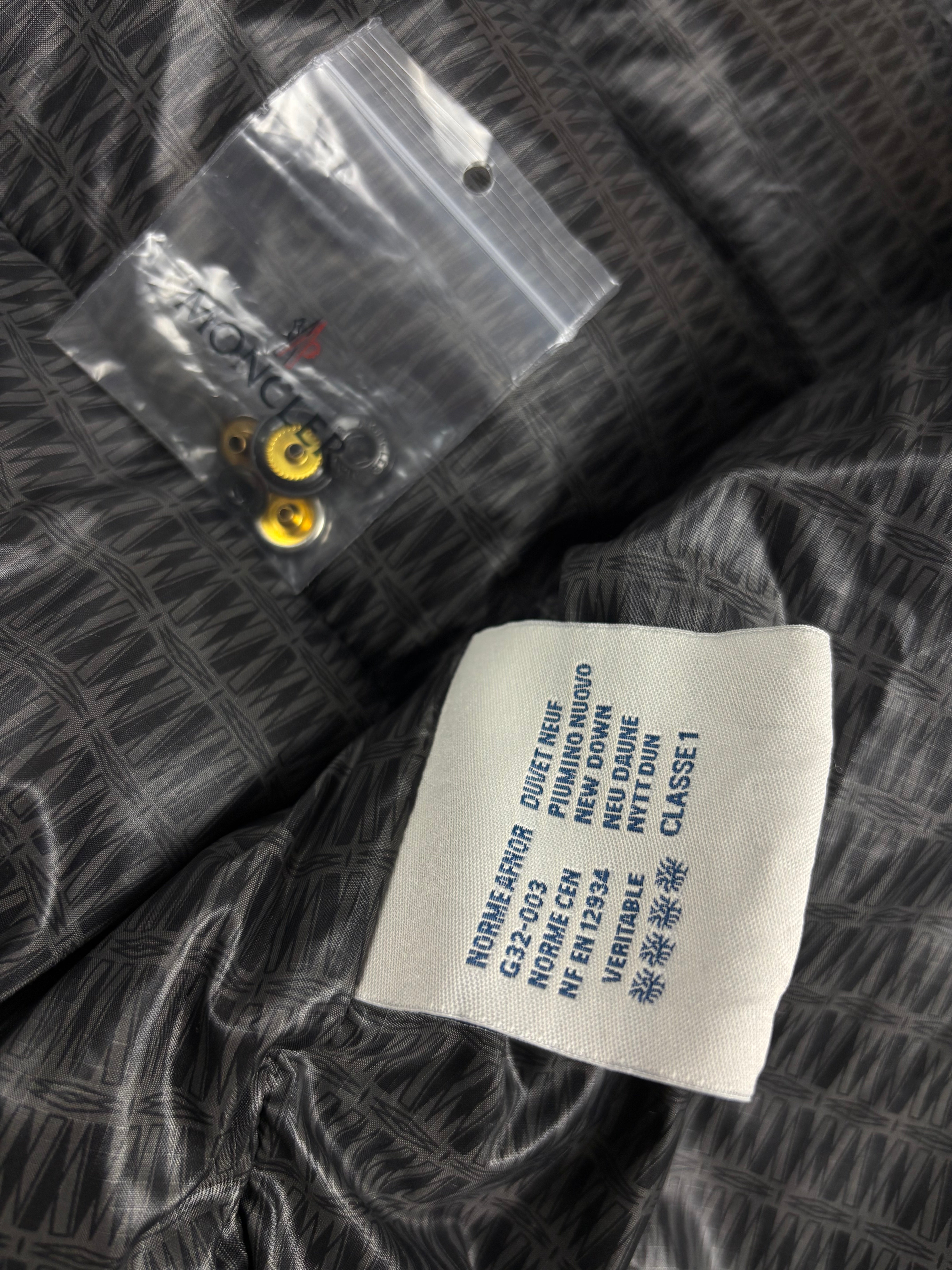 Doudoune Moncler noir taille 3 - Vue 6