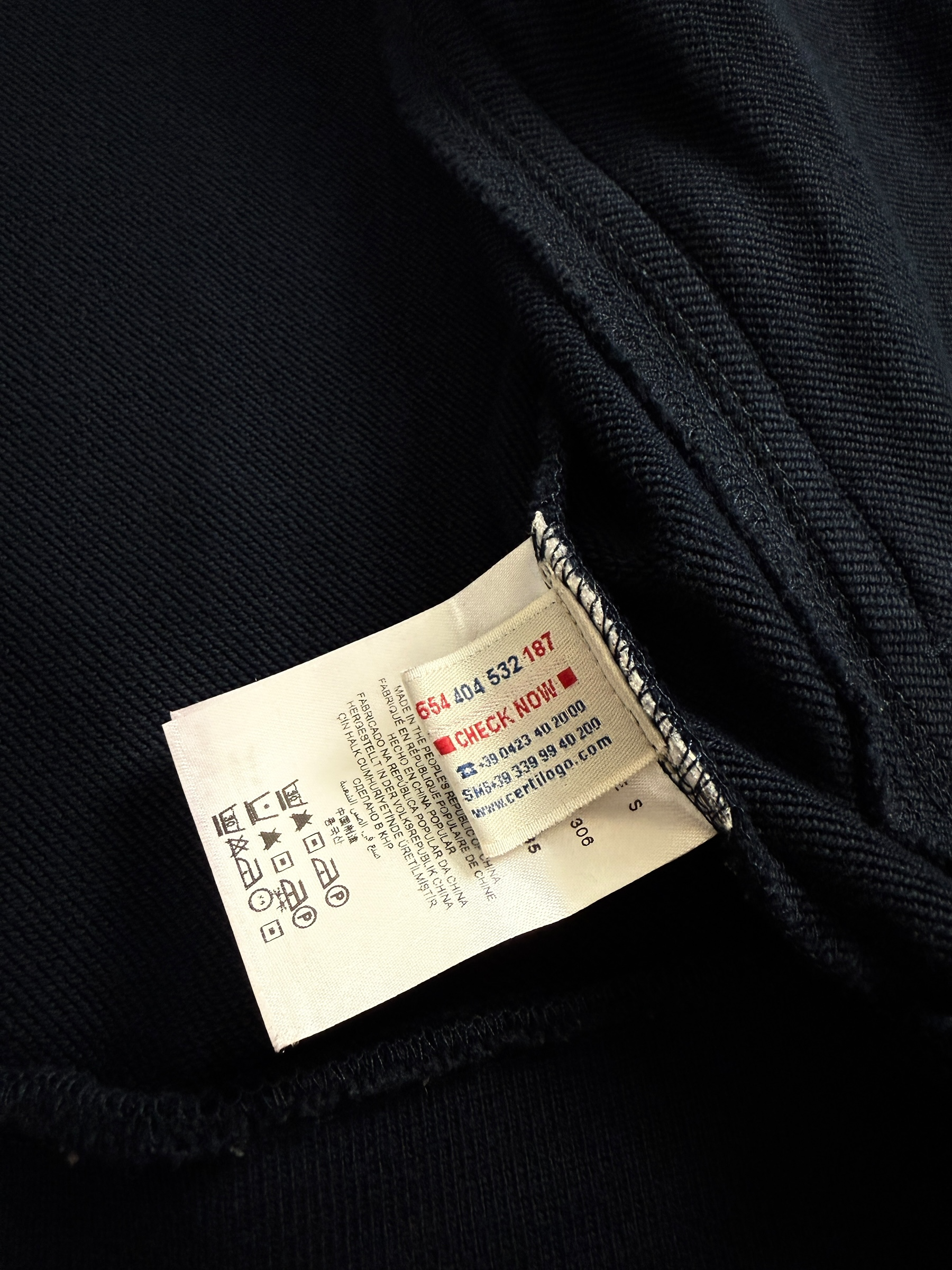 Gilet Moncler marine taille M - Logo et étiquette